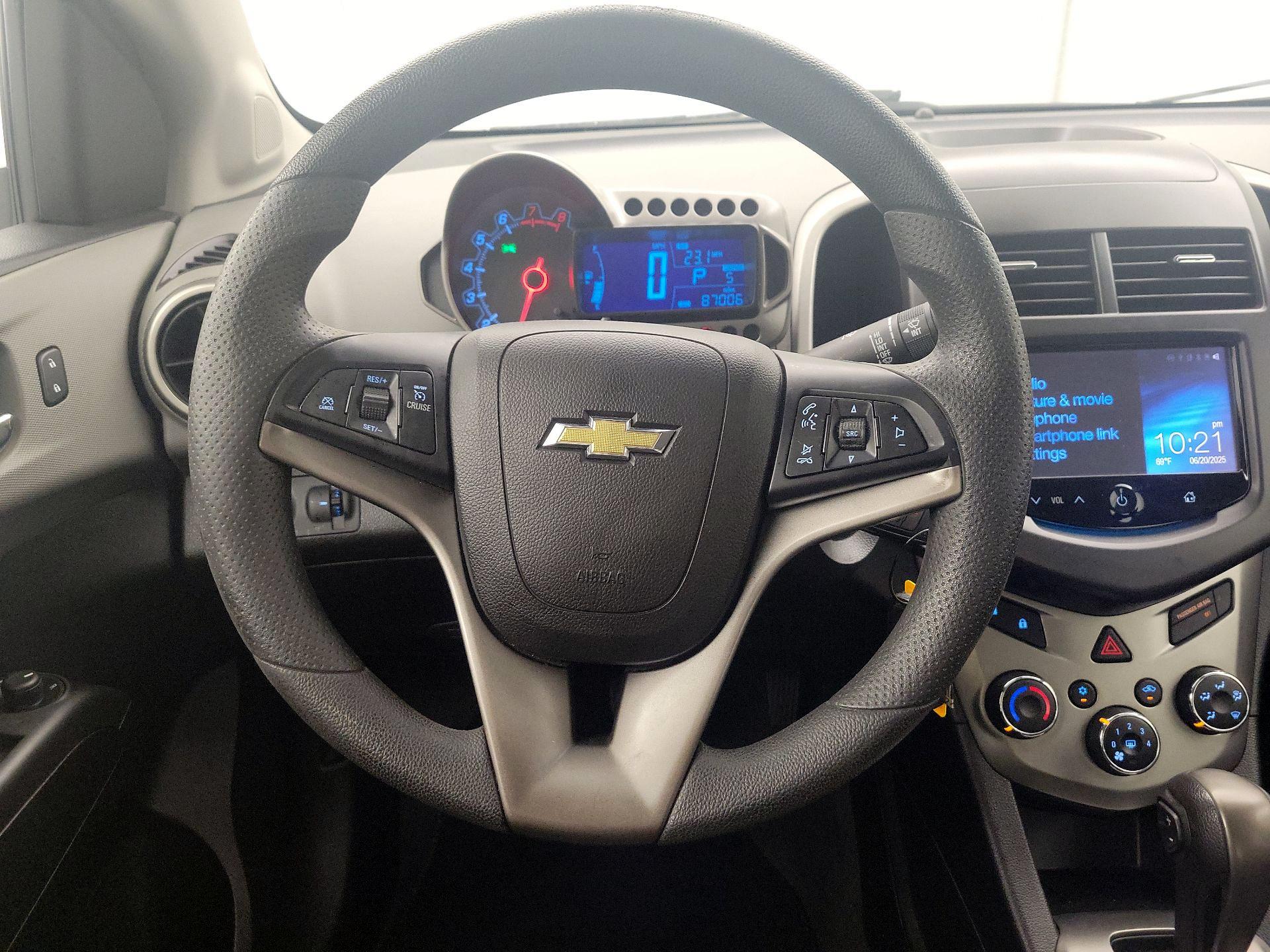 Thumbnail: 2014 Chevrolet Sonic - 10