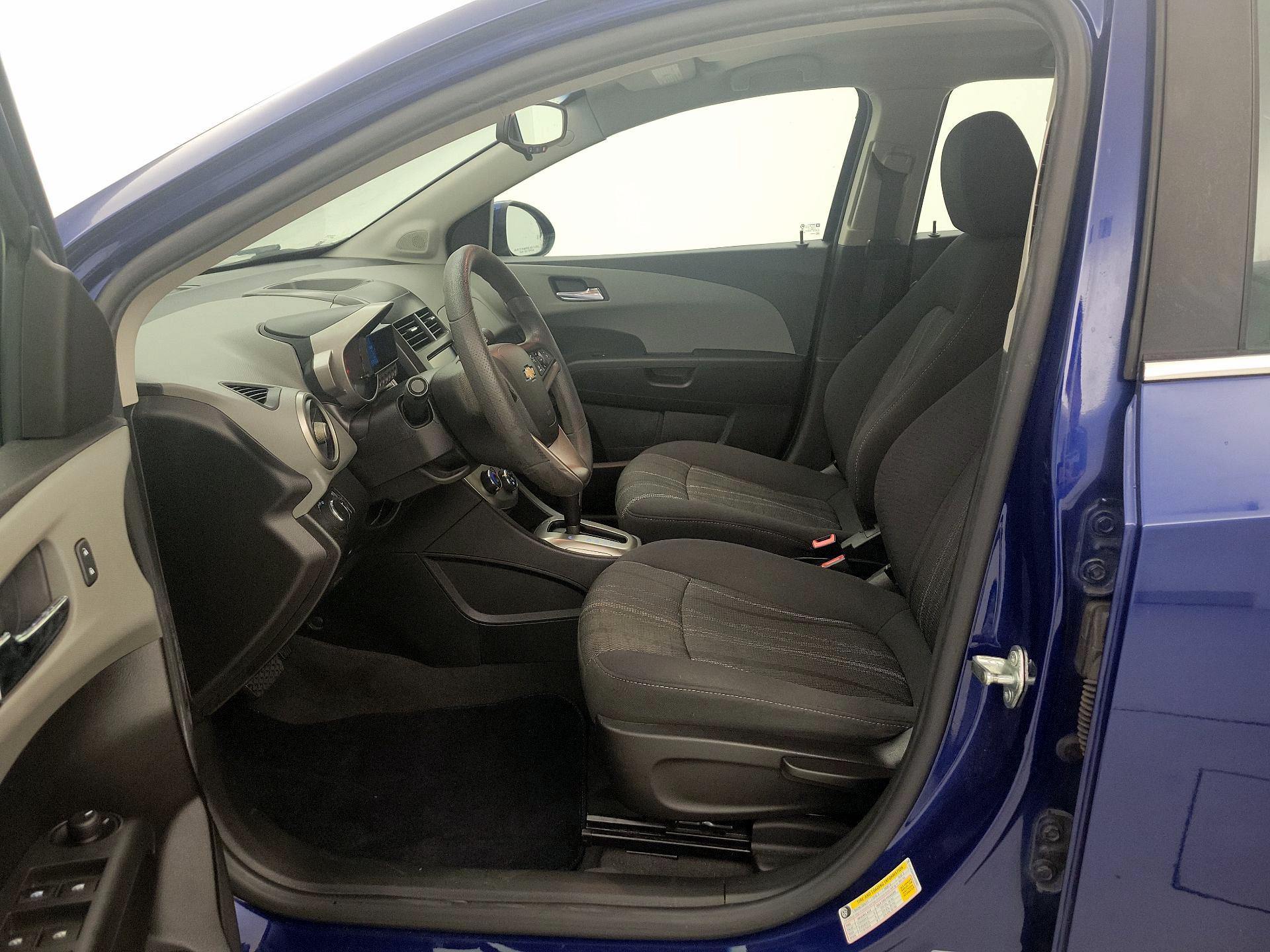 Thumbnail: 2014 Chevrolet Sonic - 11