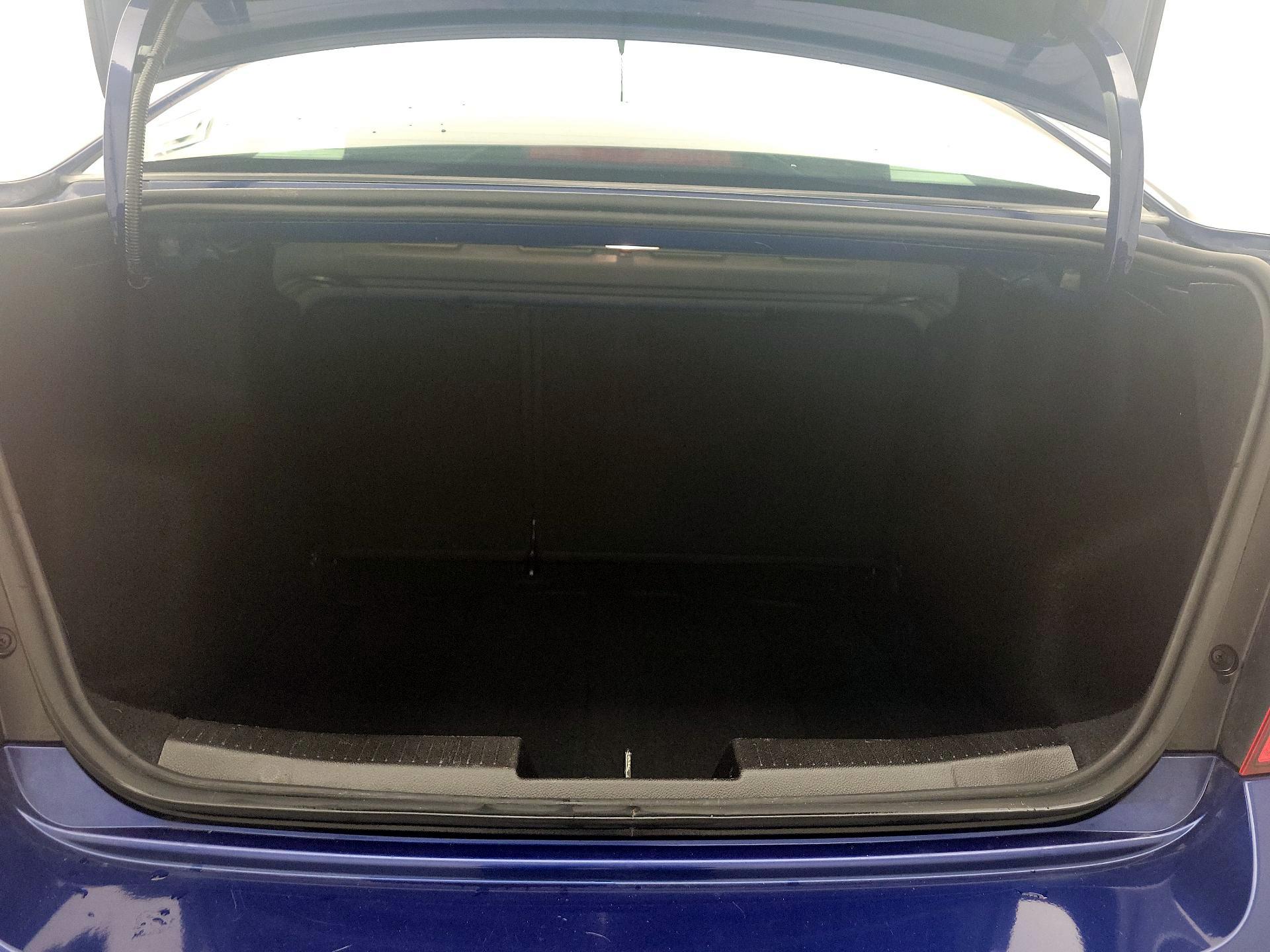 Thumbnail: 2014 Chevrolet Sonic - 19