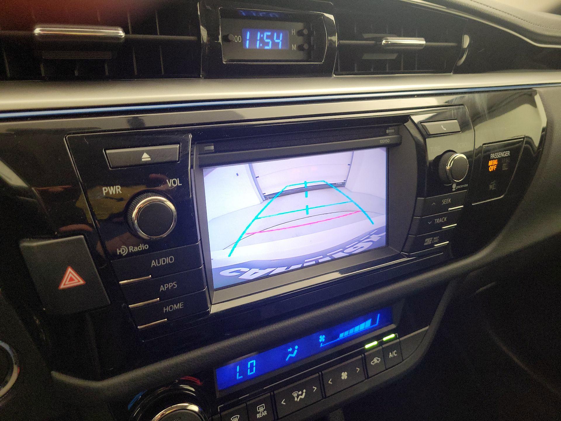Thumbnail: 2015 Toyota Corolla - 14
