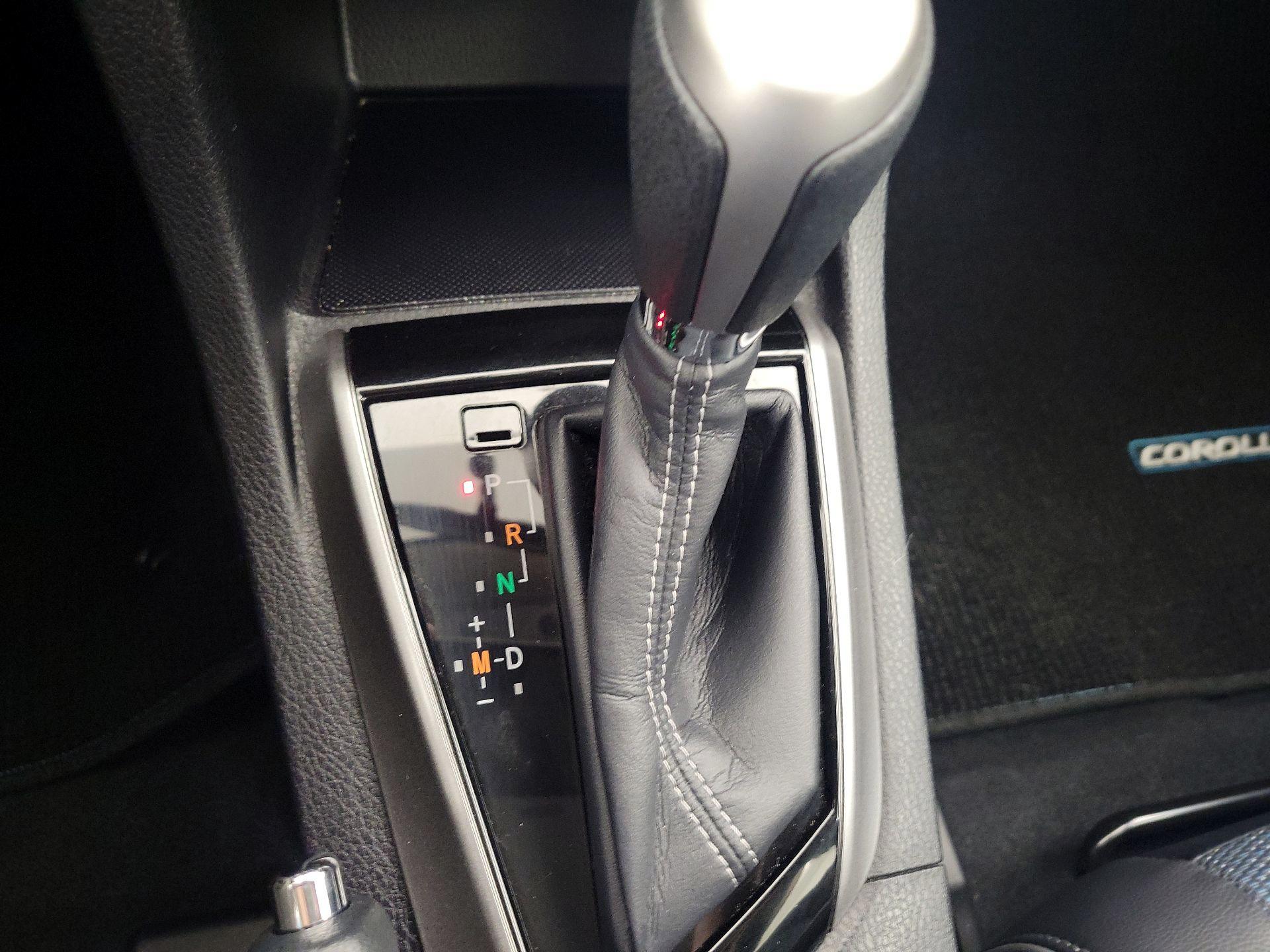 Thumbnail: 2015 Toyota Corolla - 17