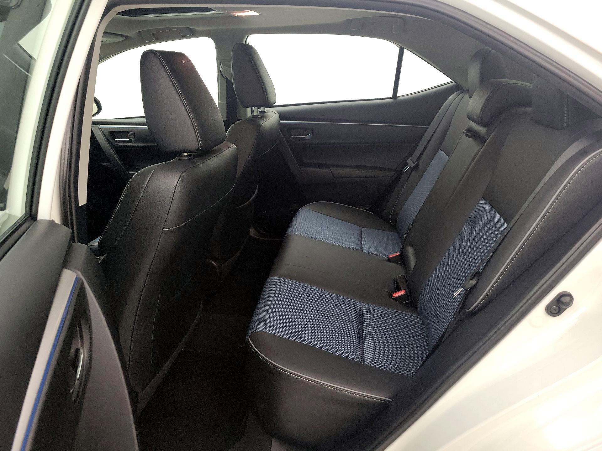 Thumbnail: 2015 Toyota Corolla - 20