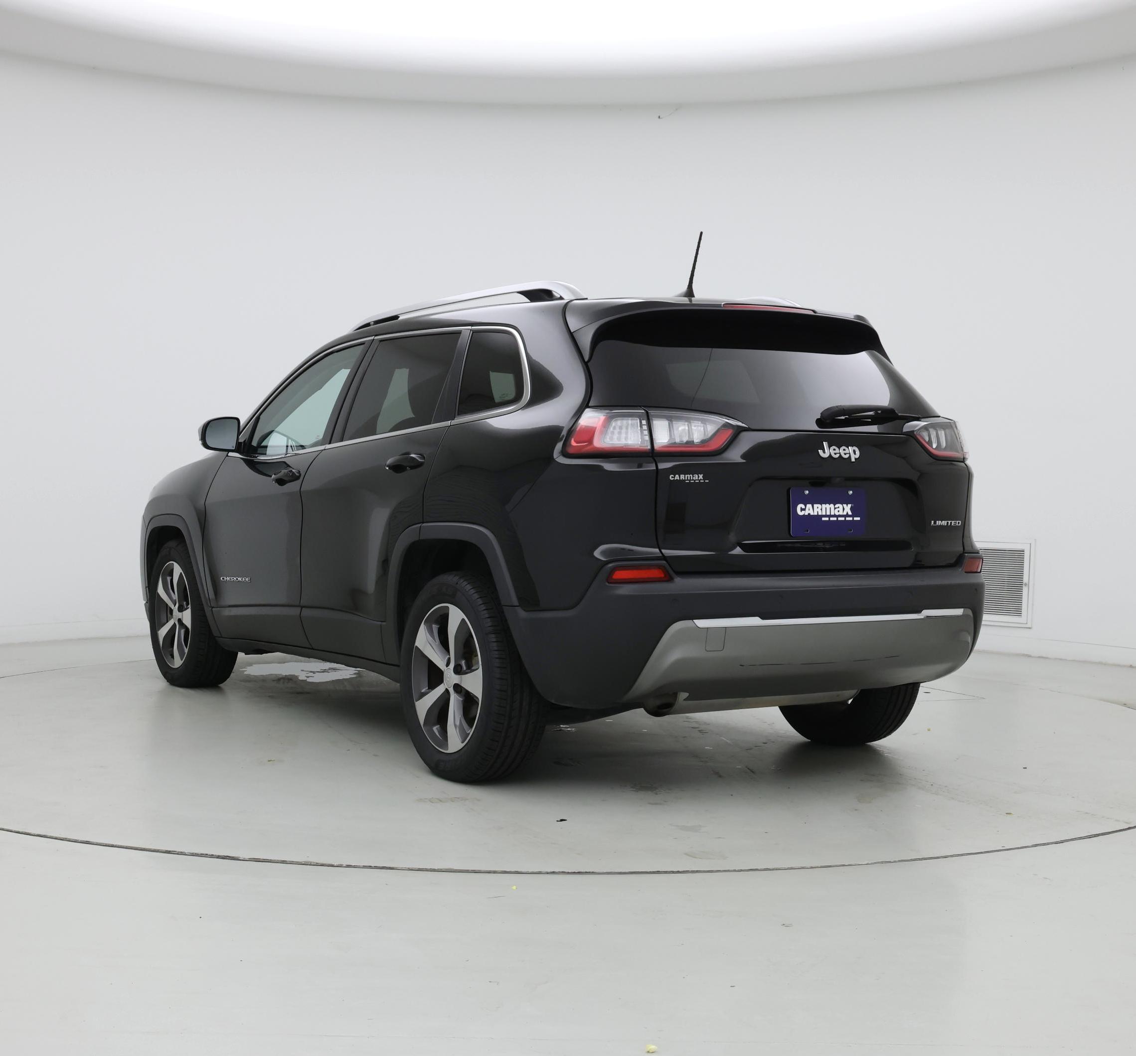 Thumbnail: 2019 Jeep Cherokee - 2