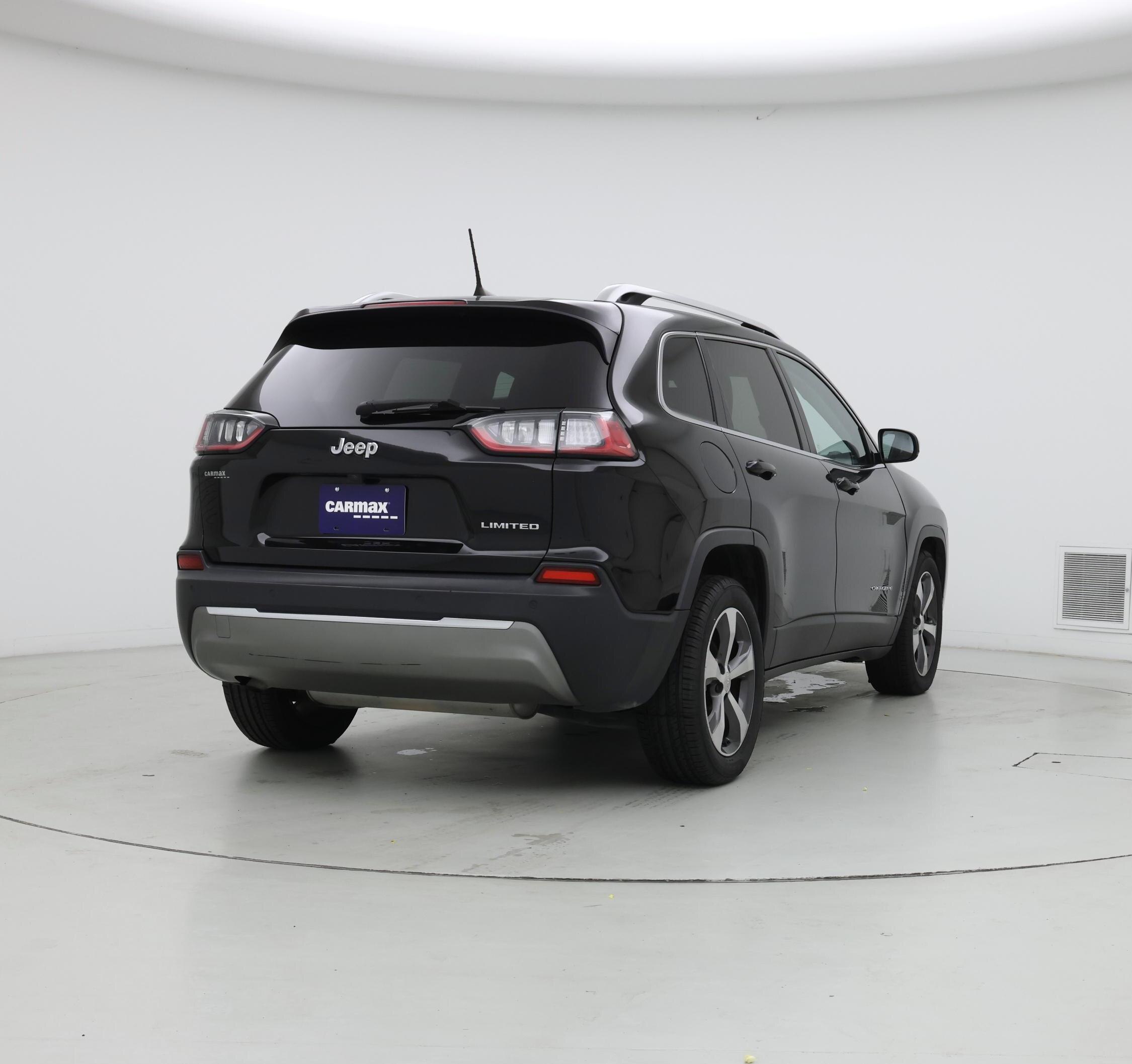 Thumbnail: 2019 Jeep Cherokee - 8