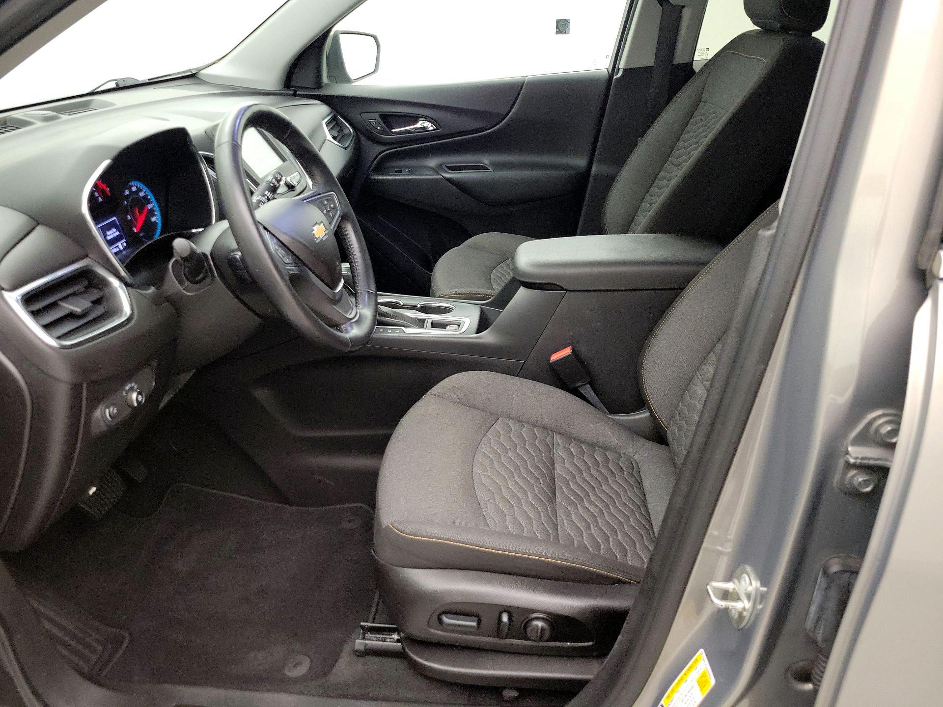 Thumbnail: 2018 Chevrolet Equinox - 11