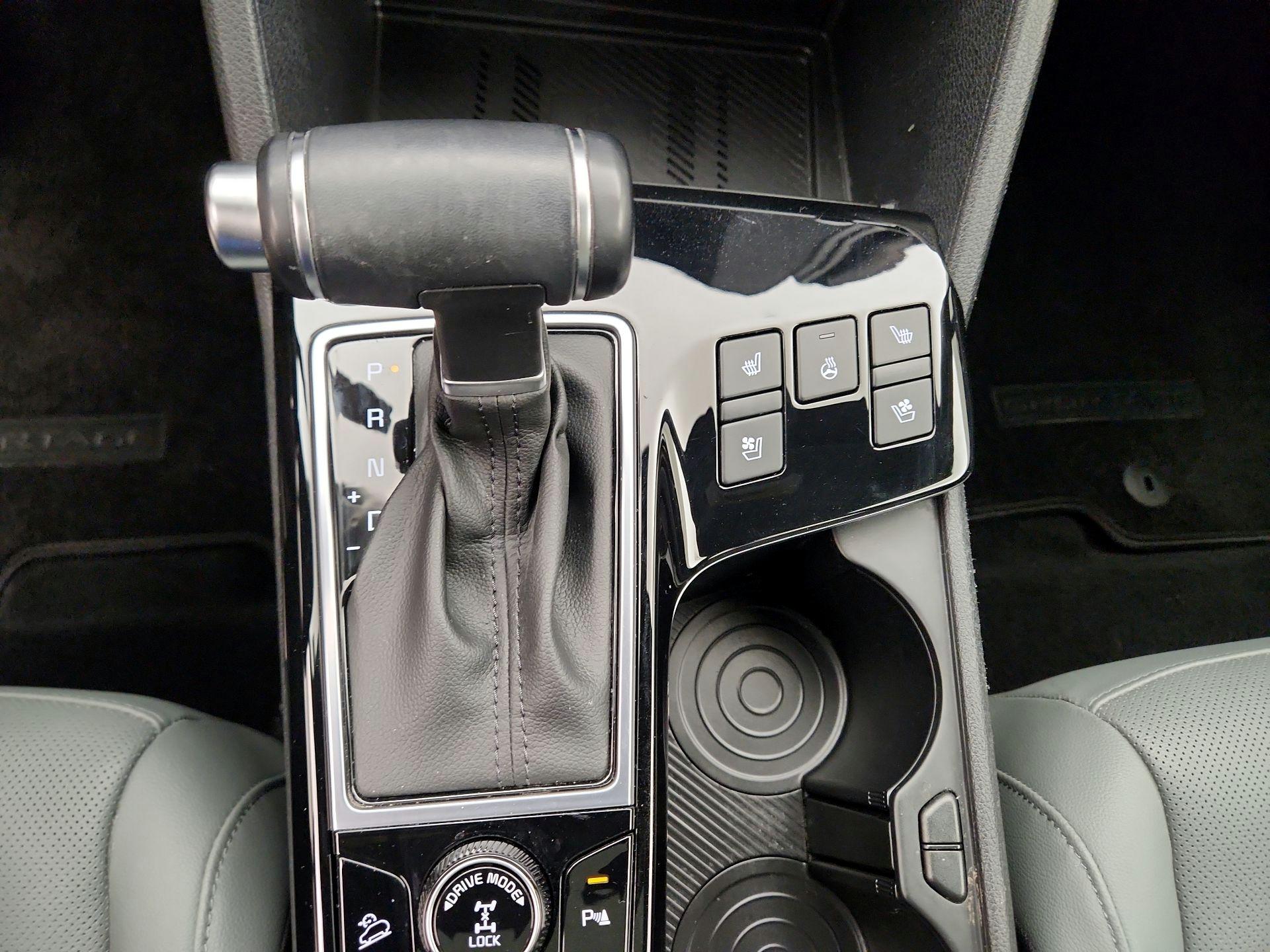 Thumbnail: 2023 Kia Sportage - 18