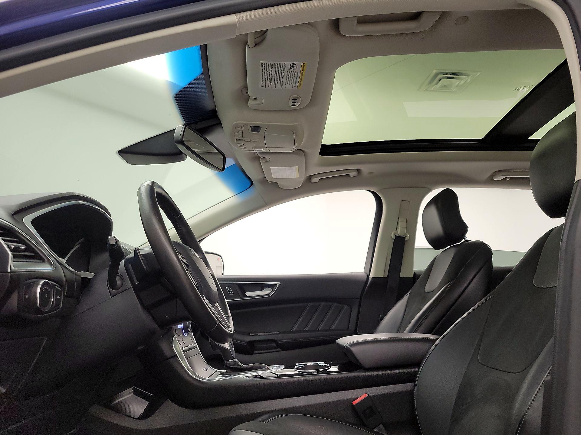 Thumbnail: 2015 Ford Edge - 19