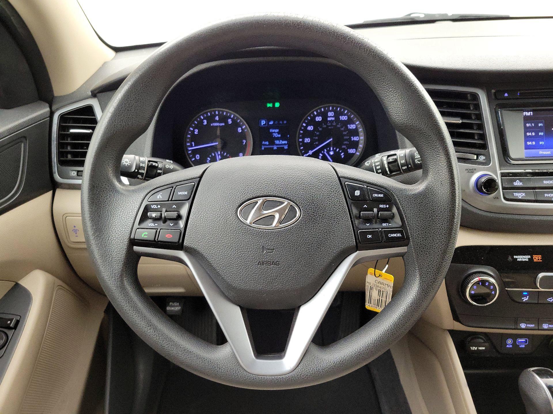 Thumbnail: 2016 Hyundai Tucson - 10