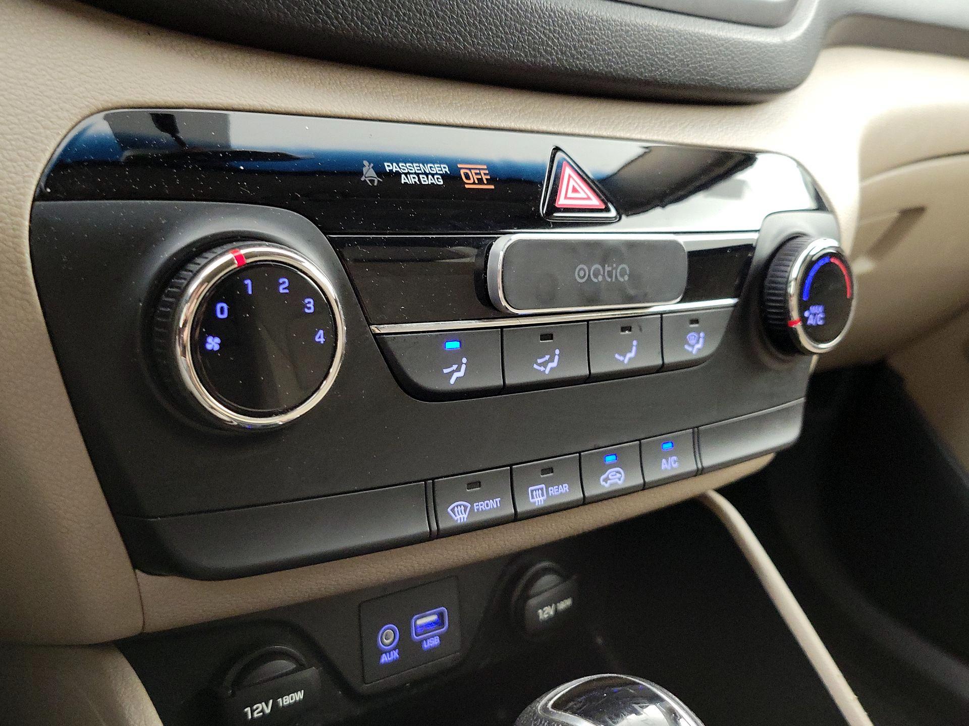 Thumbnail: 2016 Hyundai Tucson - 16