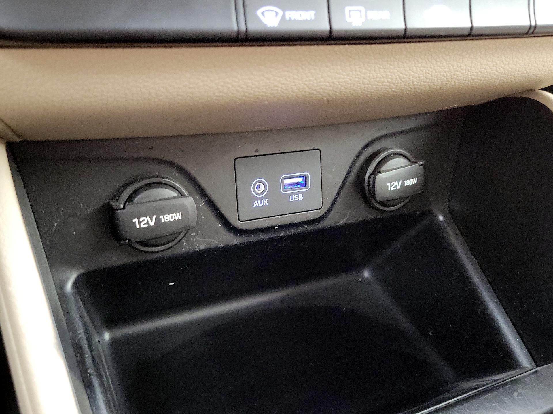 Thumbnail: 2016 Hyundai Tucson - 18