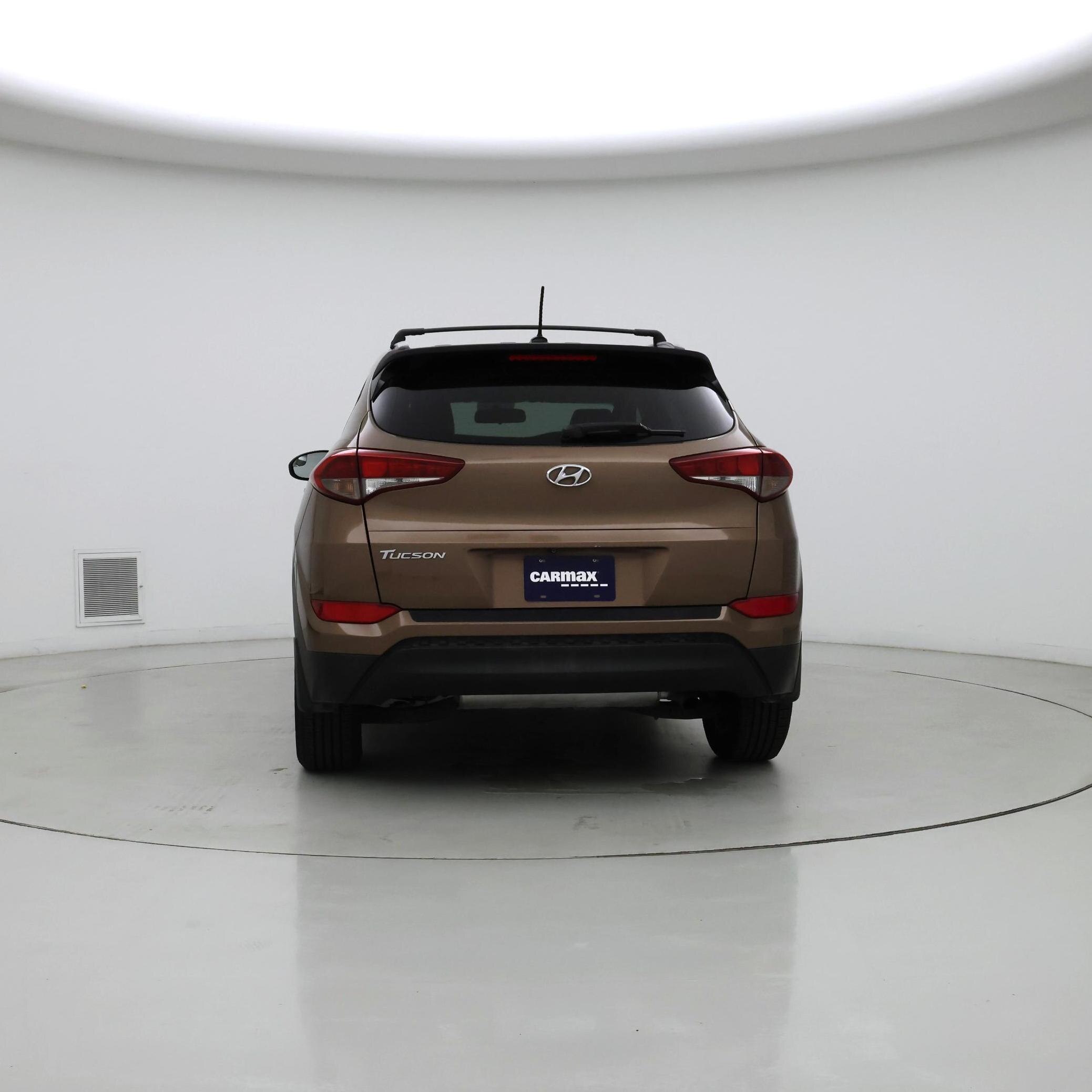 Thumbnail: 2016 Hyundai Tucson - 6