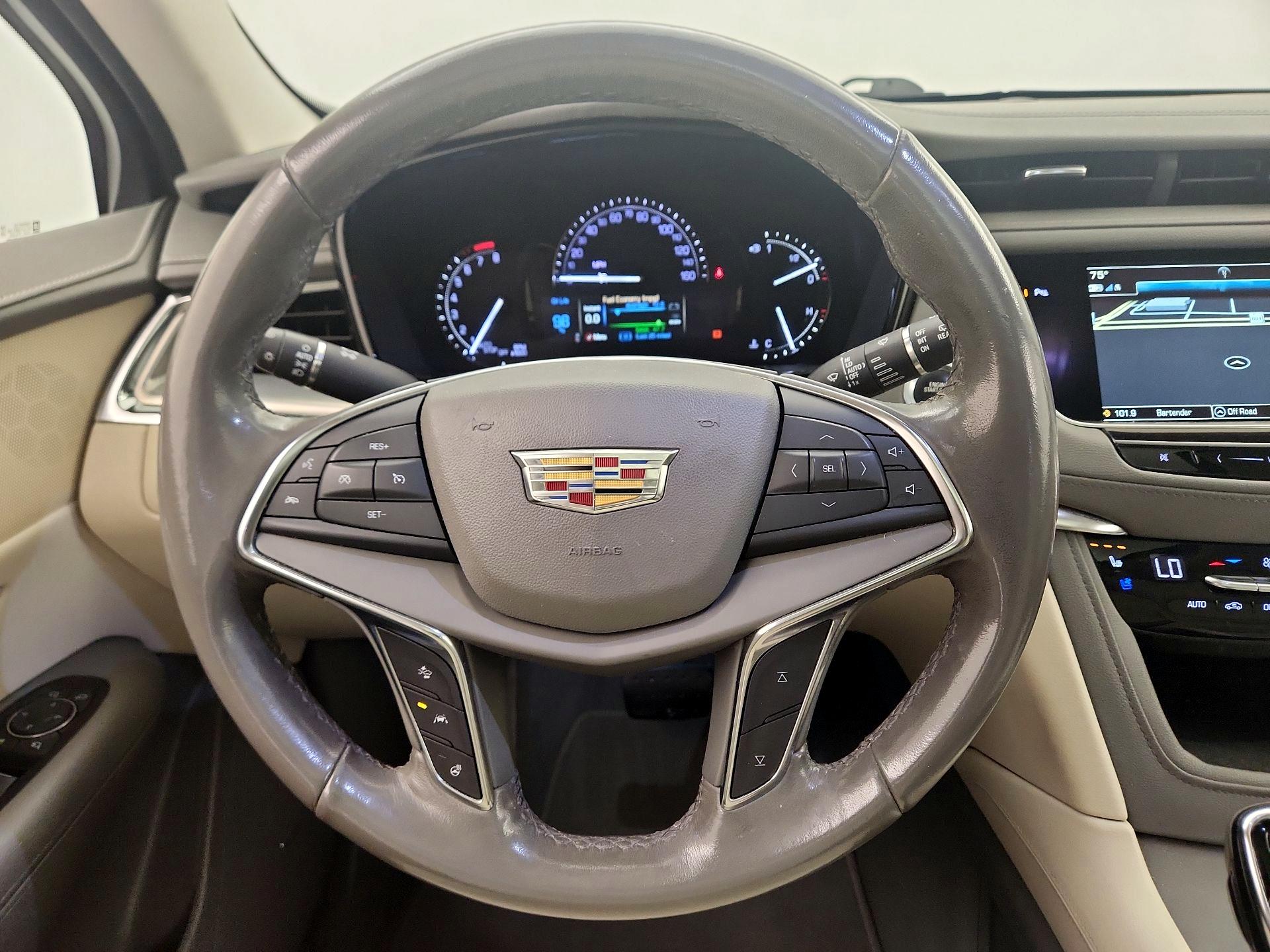 Thumbnail: 2019 Cadillac XT5 - 10