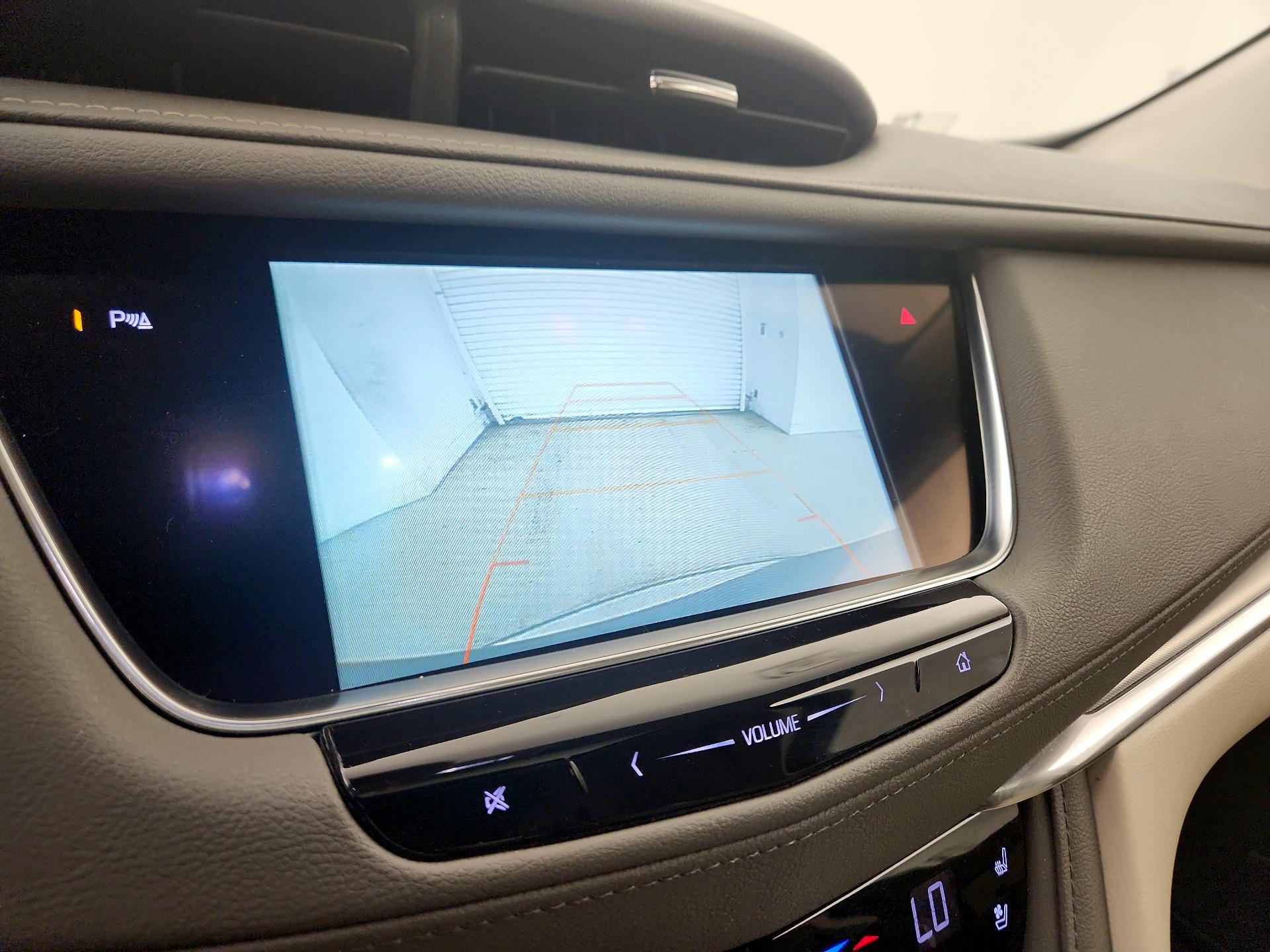 Thumbnail: 2019 Cadillac XT5 - 15