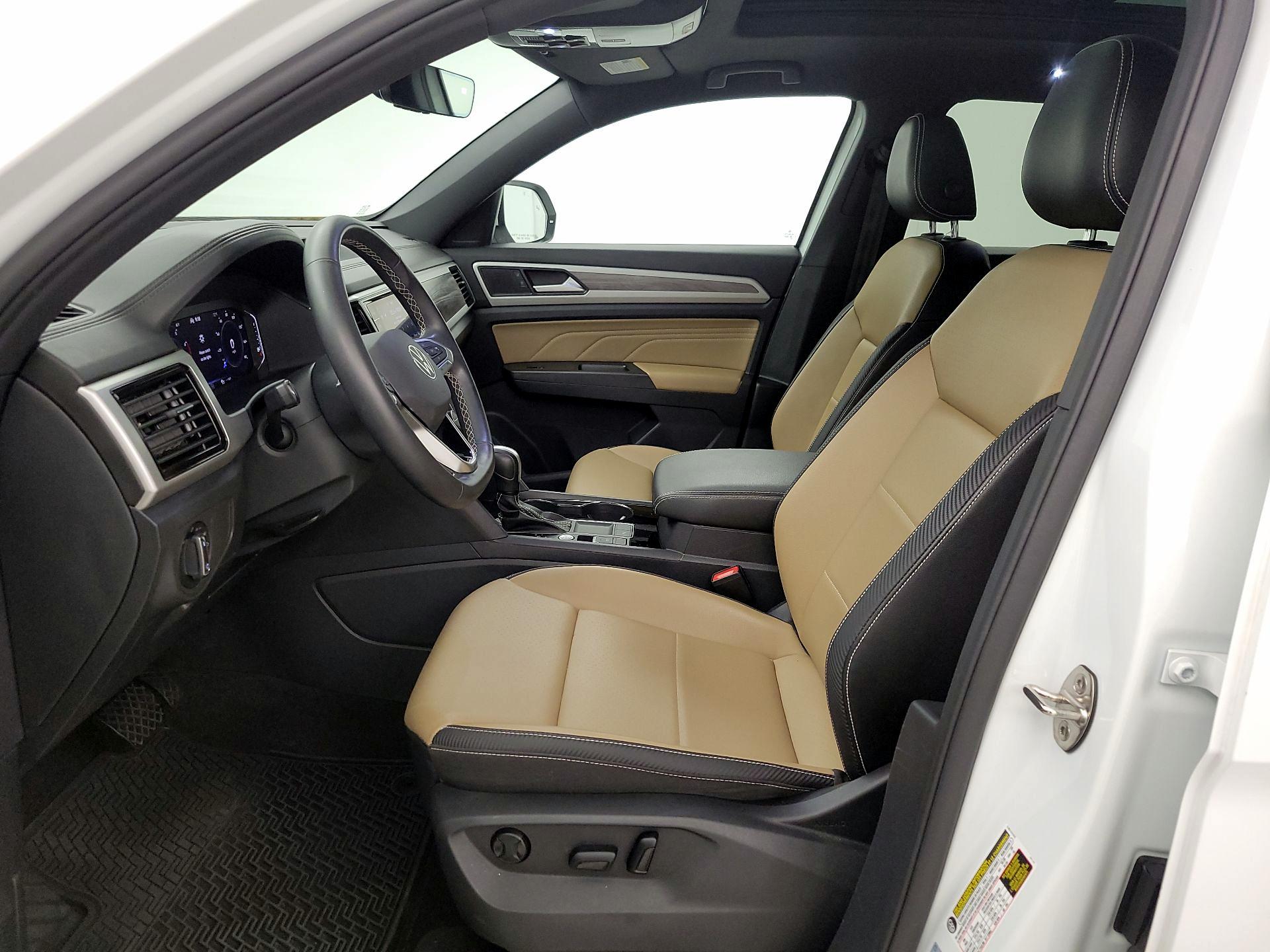 Thumbnail: 2022 Volkswagen Atlas - 11