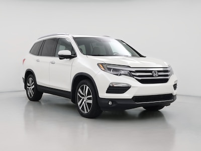 White 2018 Honda Pilot Touring