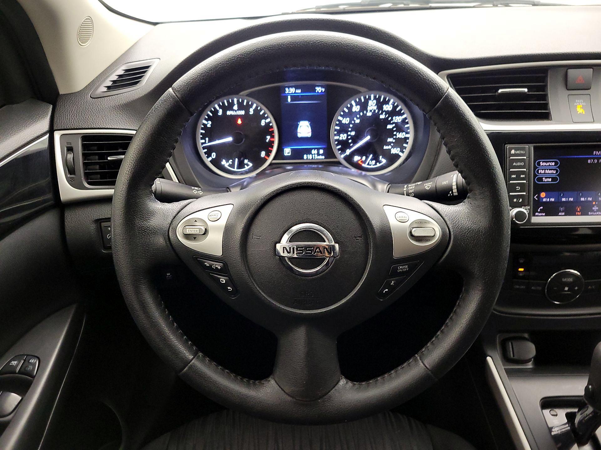 Thumbnail: 2019 Nissan Sentra - 10