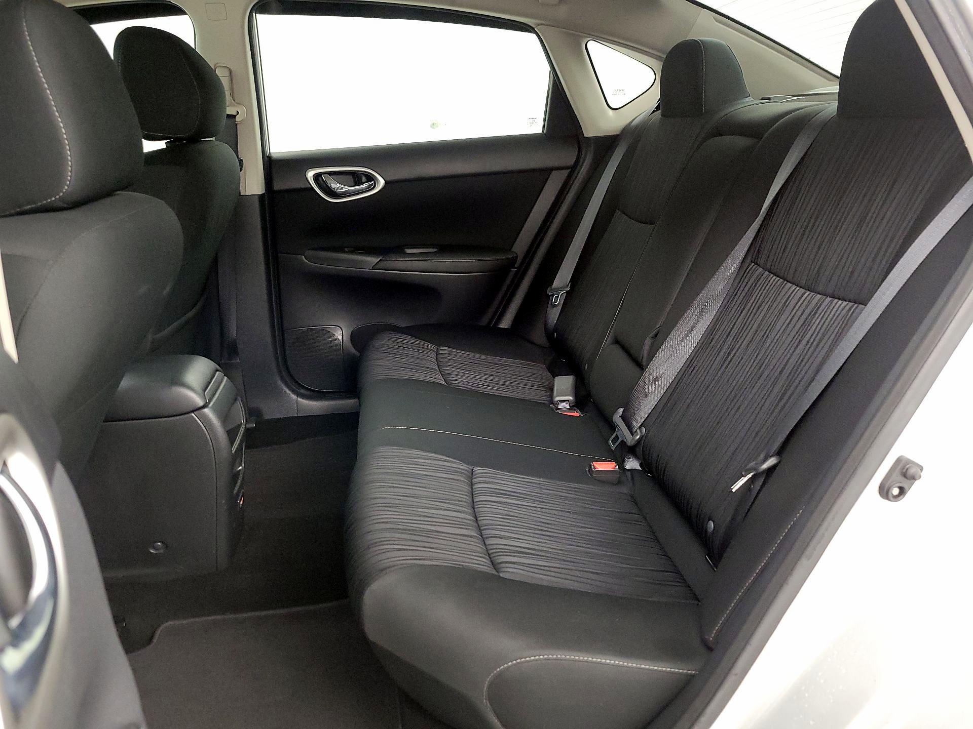 Thumbnail: 2019 Nissan Sentra - 19