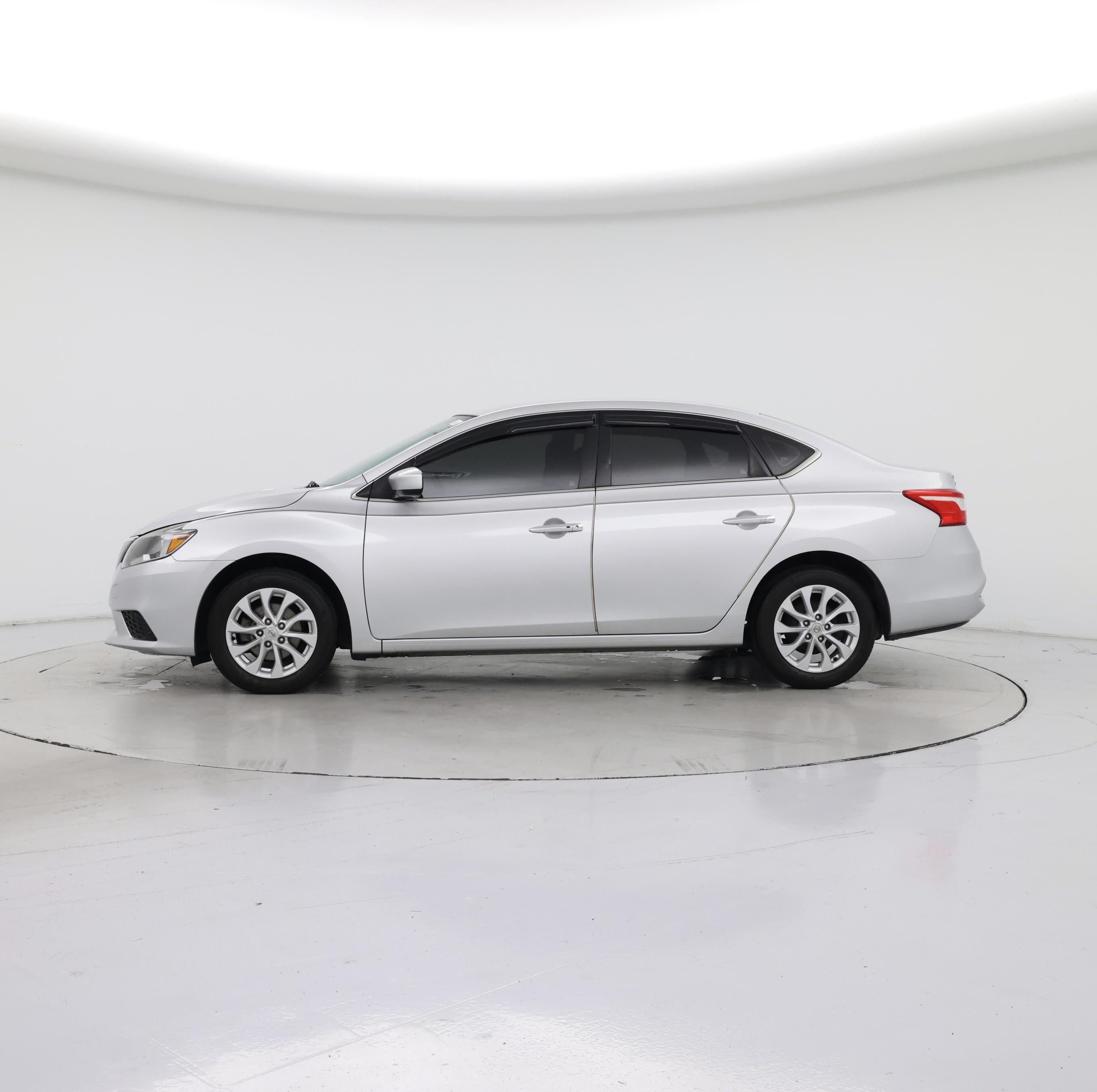 Thumbnail: 2019 Nissan Sentra - 3