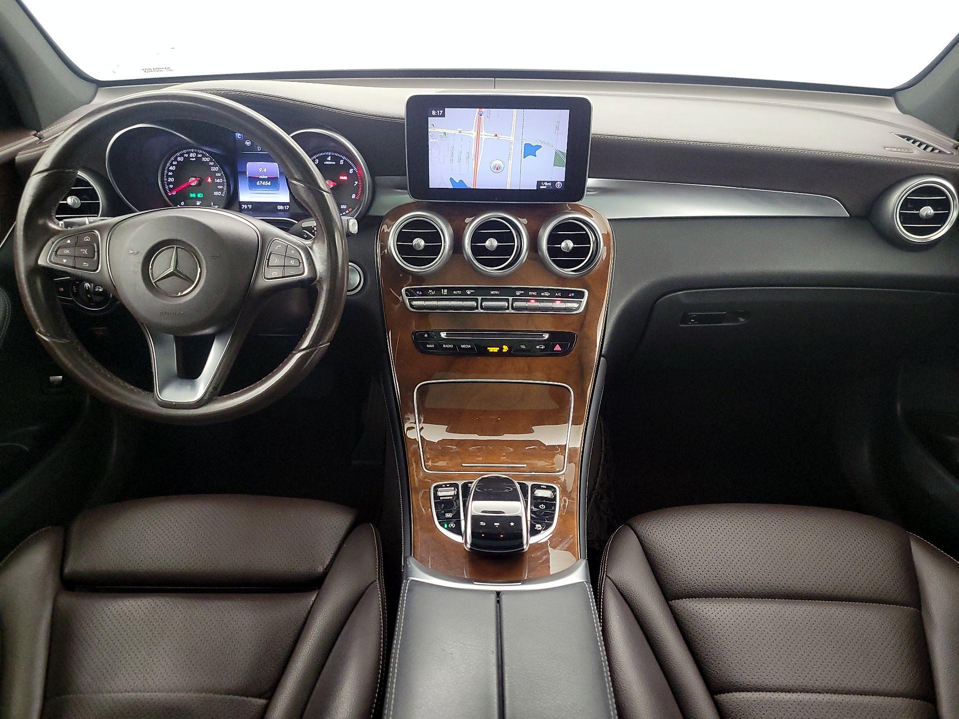 Thumbnail: 2016 Mercedes-Benz GLC - 9