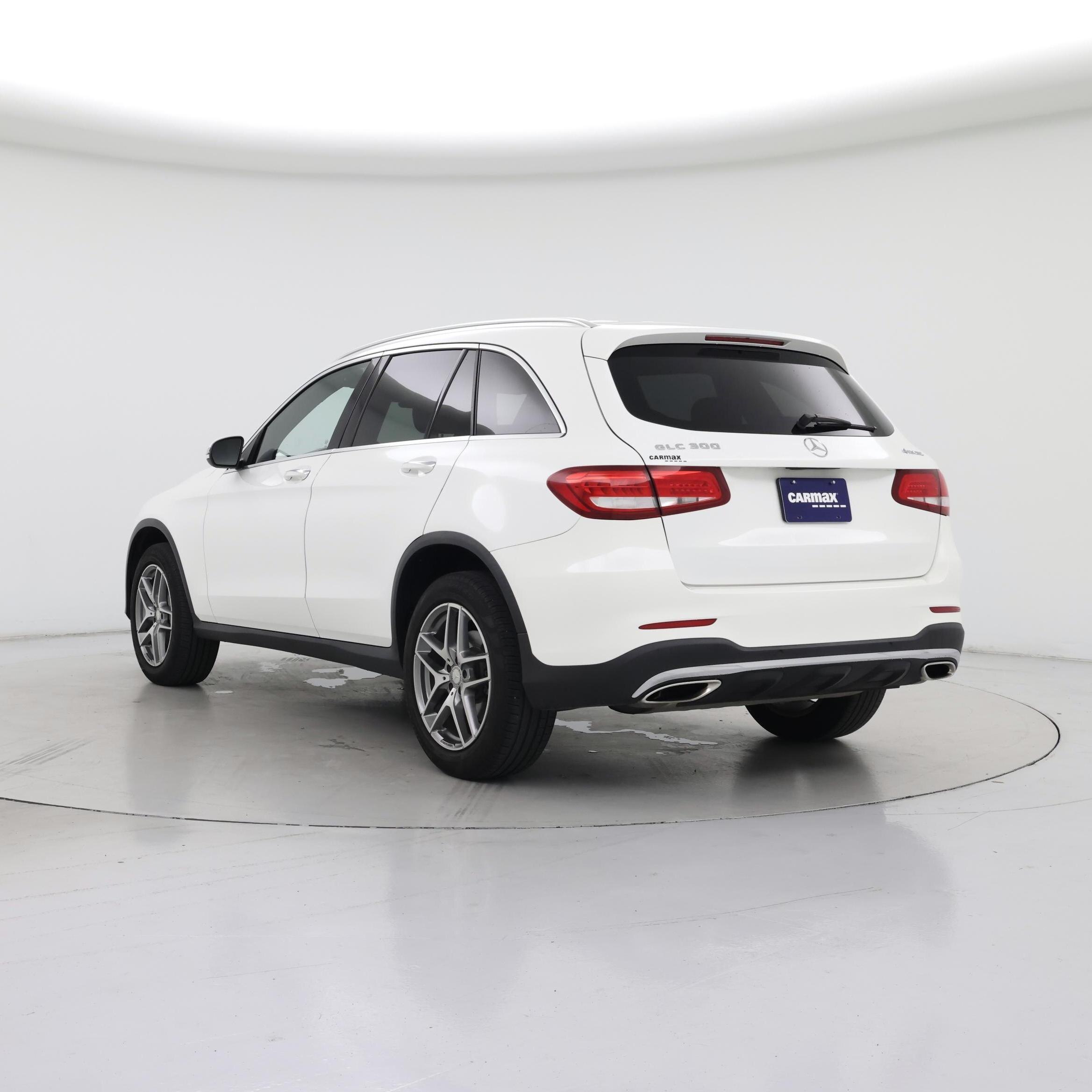 Thumbnail: 2016 Mercedes-Benz GLC - 2