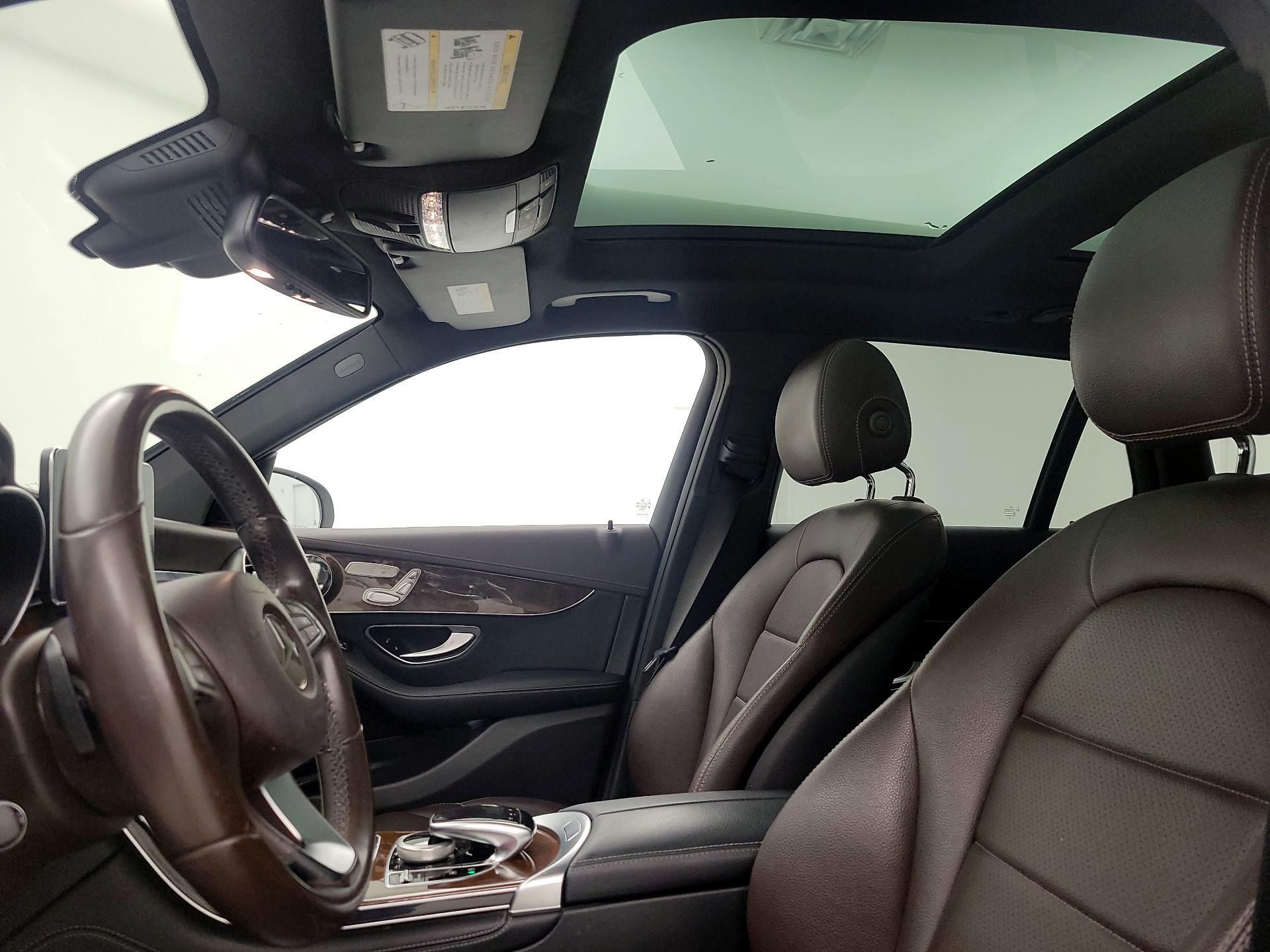 Thumbnail: 2016 Mercedes-Benz GLC - 20