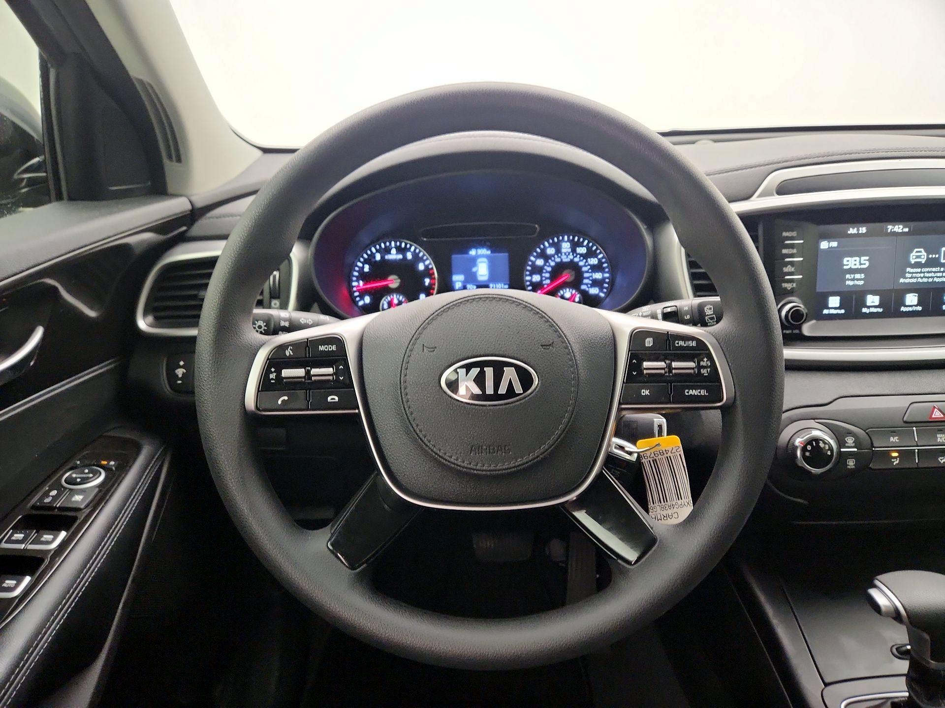 Thumbnail: 2020 Kia Sorento - 10