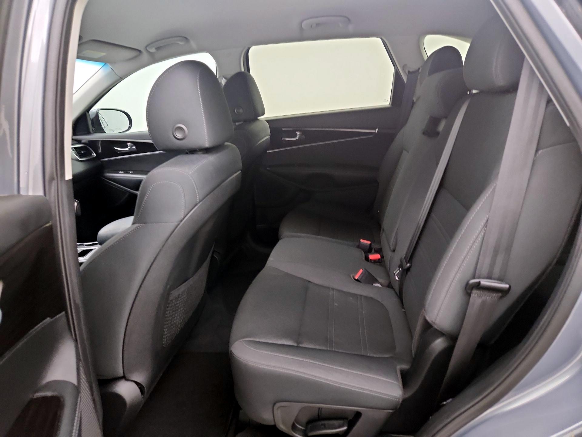 Thumbnail: 2020 Kia Sorento - 19