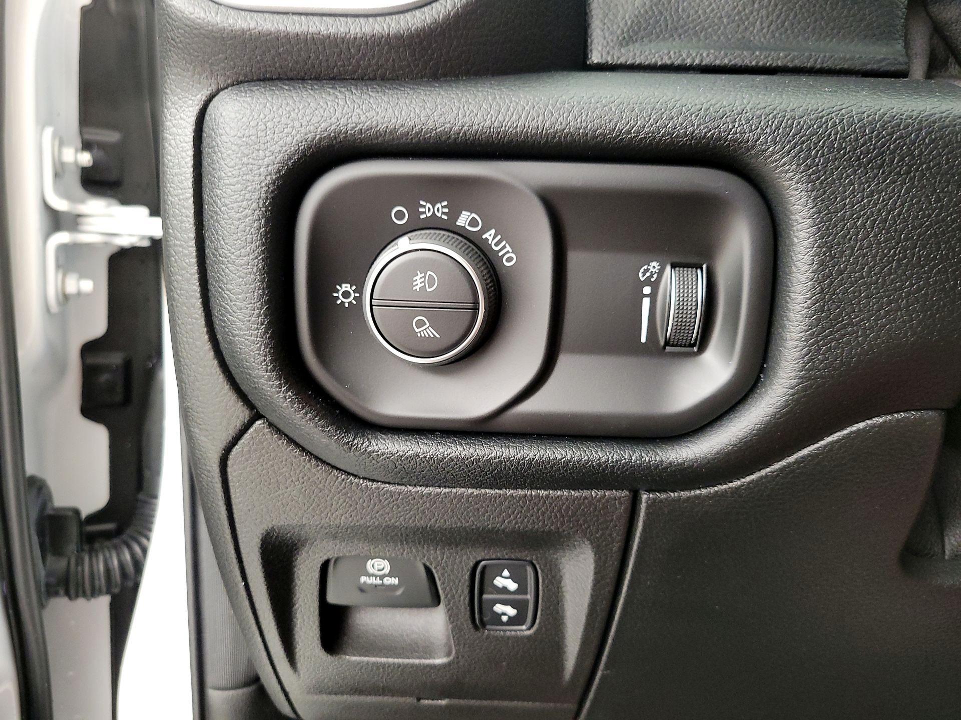 Thumbnail: 2021 RAM 1500 - 13
