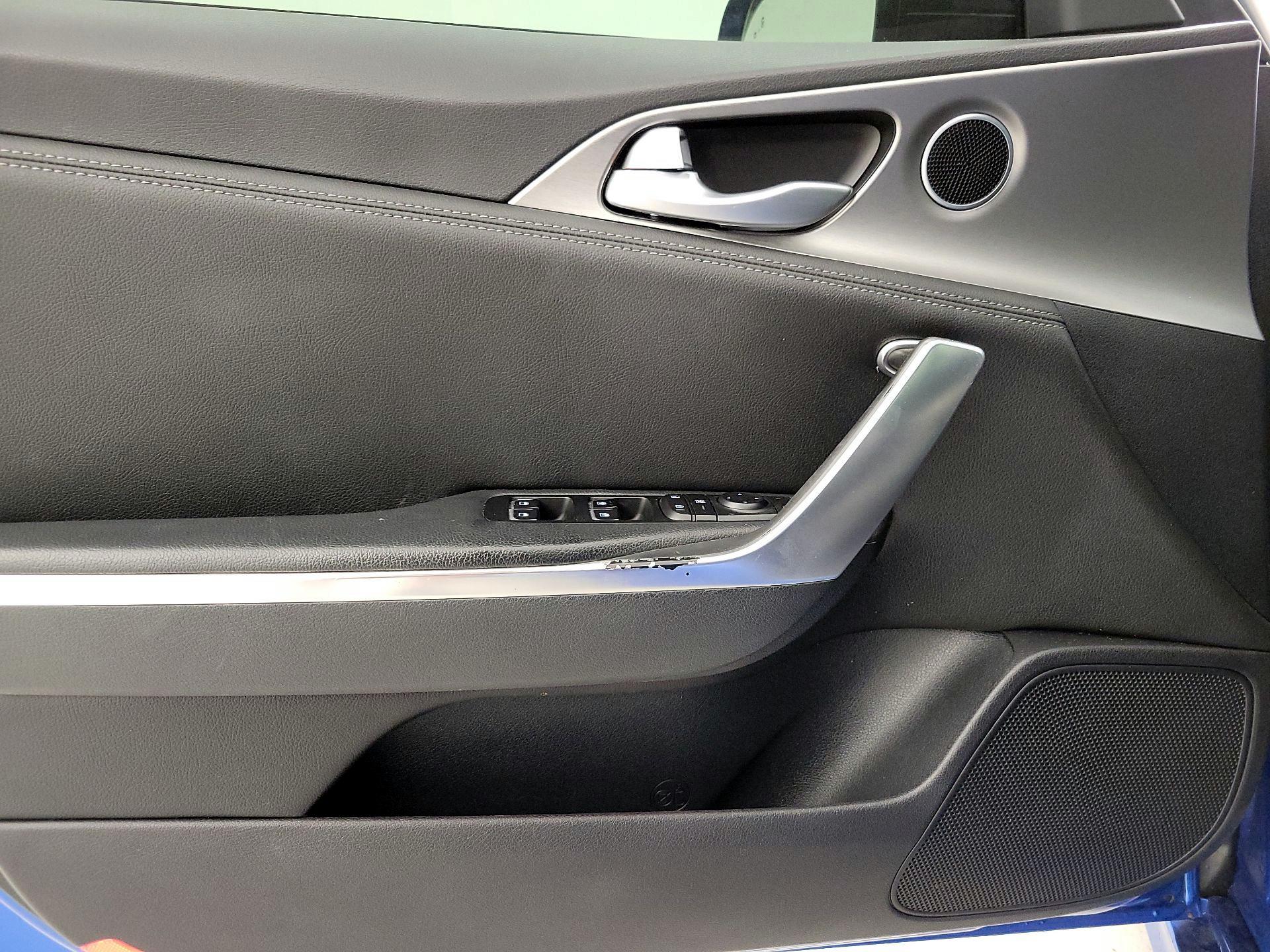 Thumbnail: 2021 Kia Stinger - 12