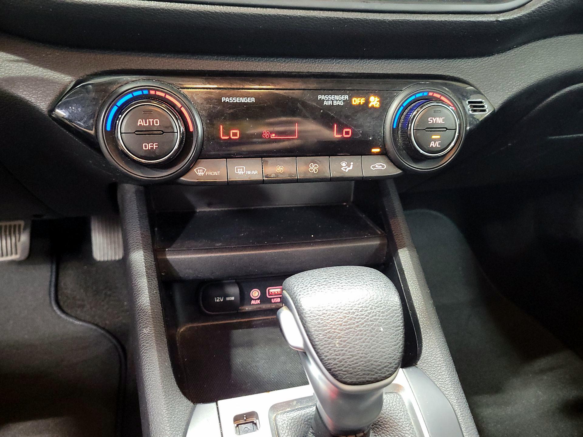 Thumbnail: 2019 Kia Forte - 14