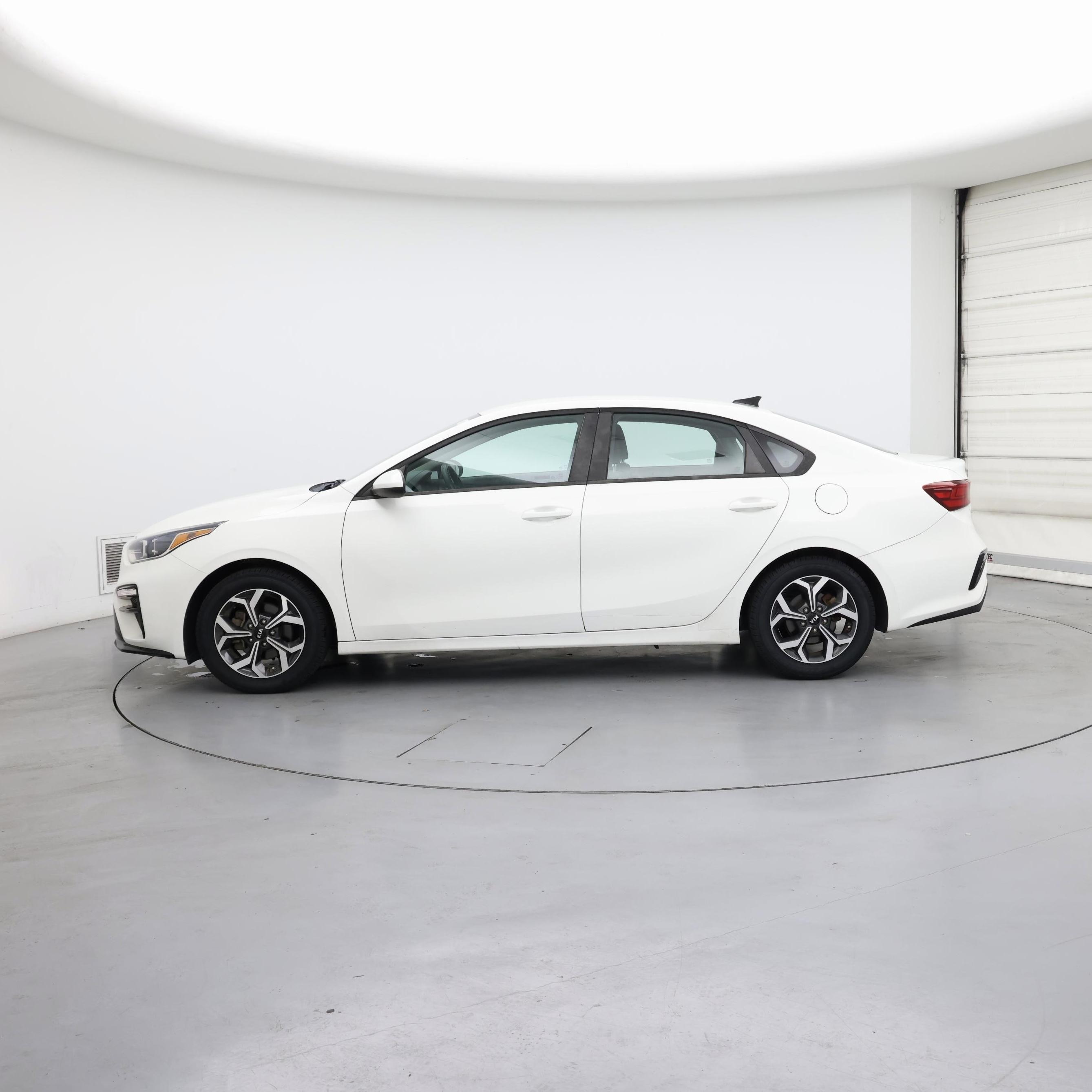 Thumbnail: 2019 Kia Forte - 3
