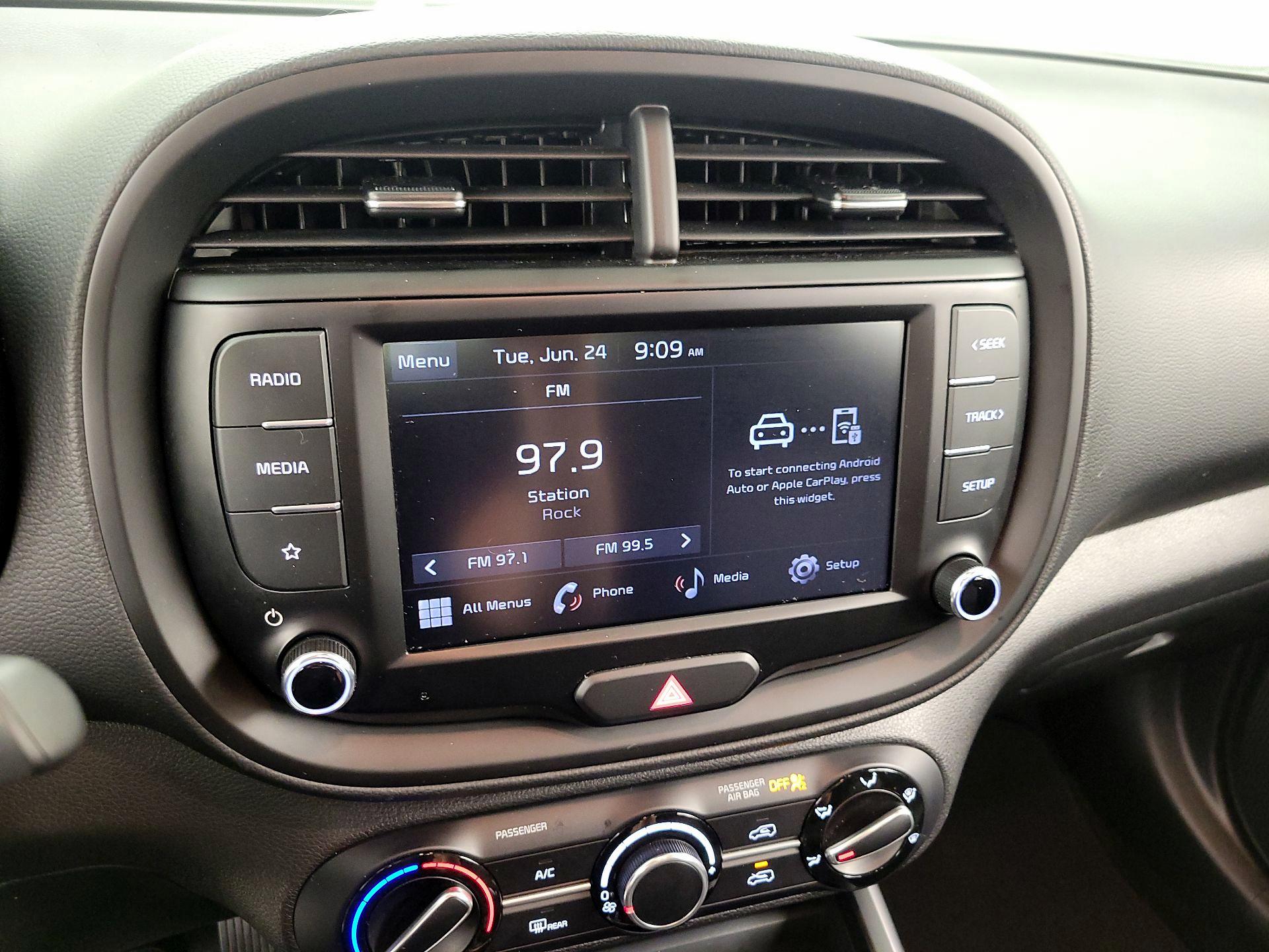 Thumbnail: 2023 Kia Soul - 15