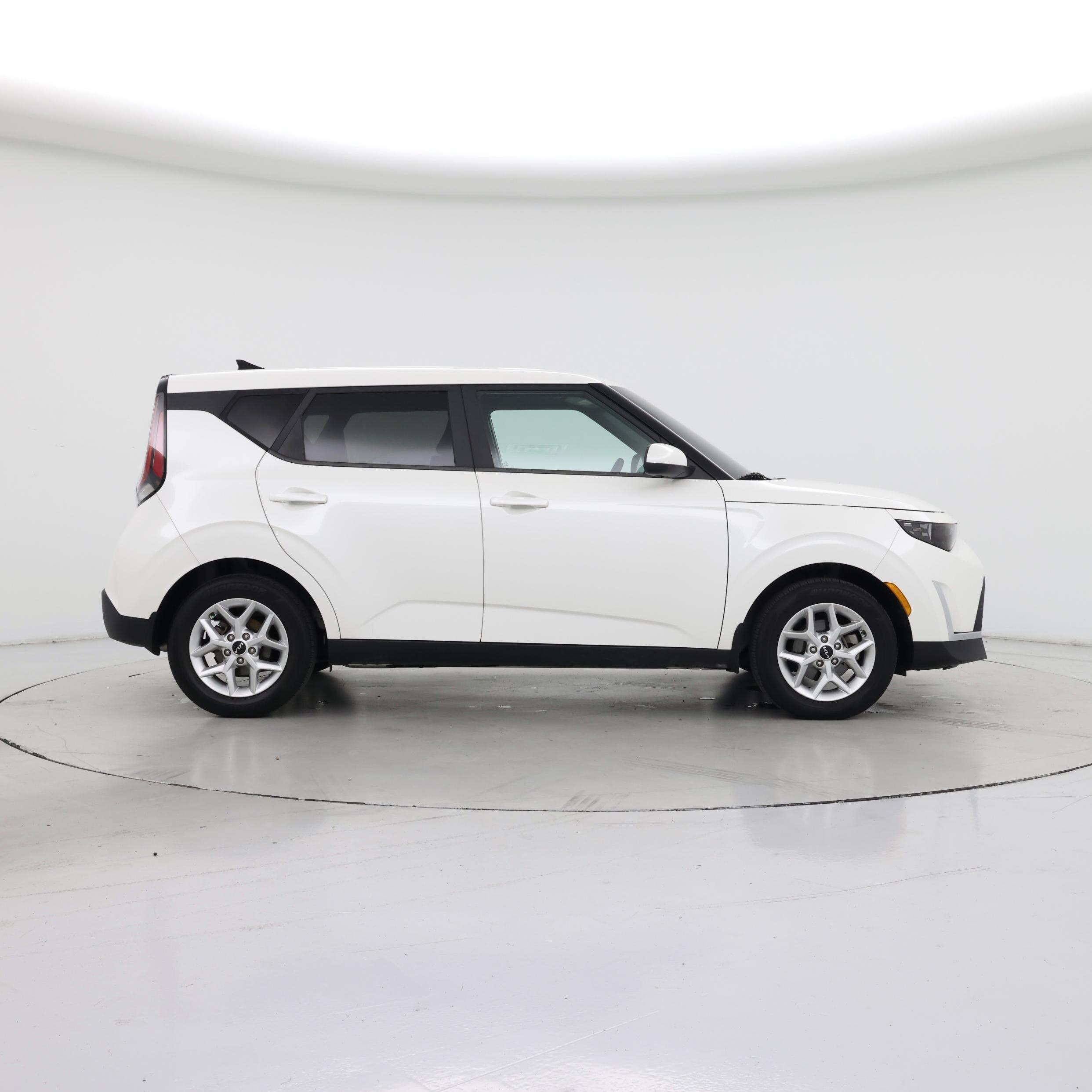 Thumbnail: 2023 Kia Soul - 7