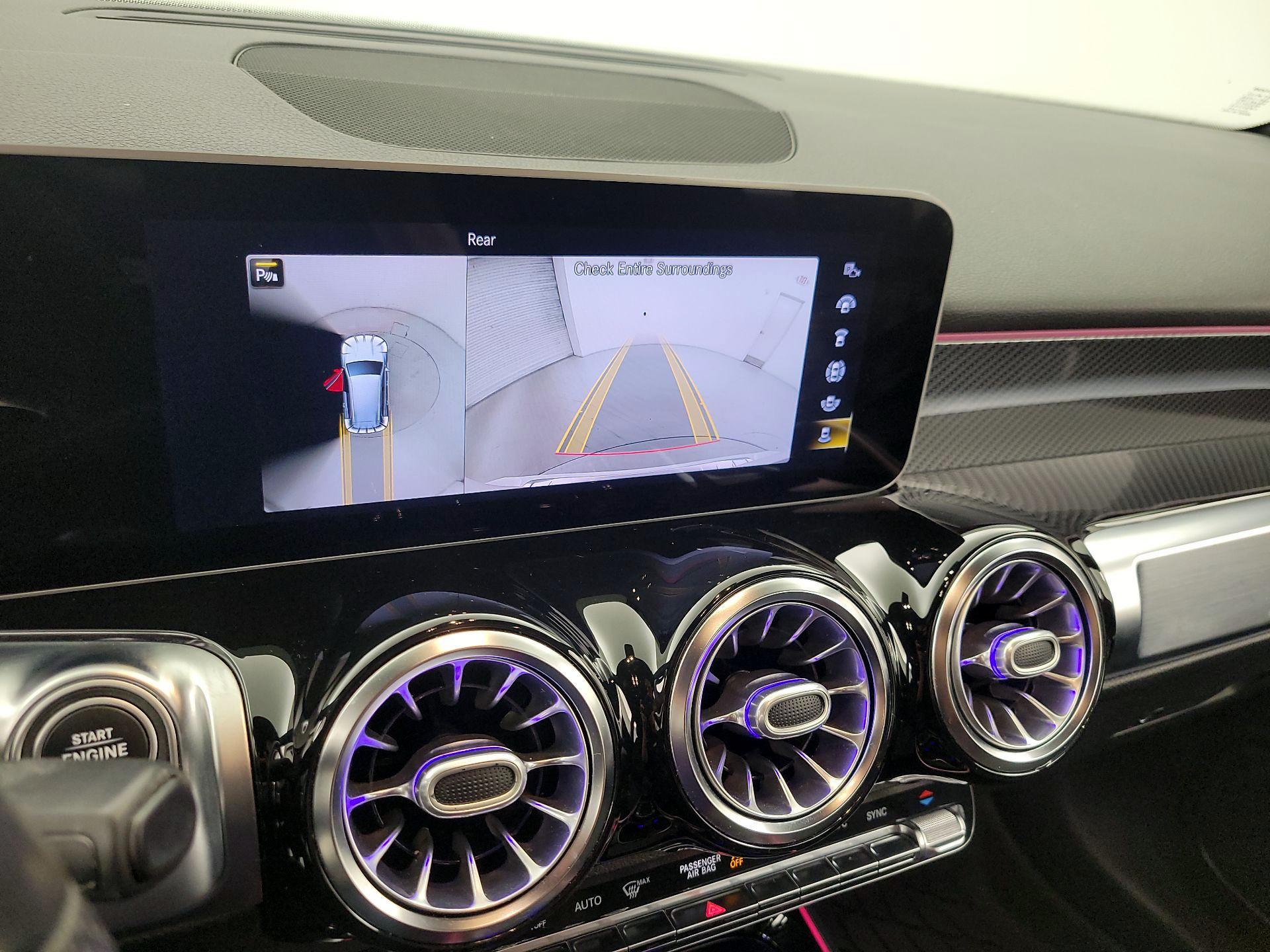 Thumbnail: 2021 Mercedes-Benz GLB - 14
