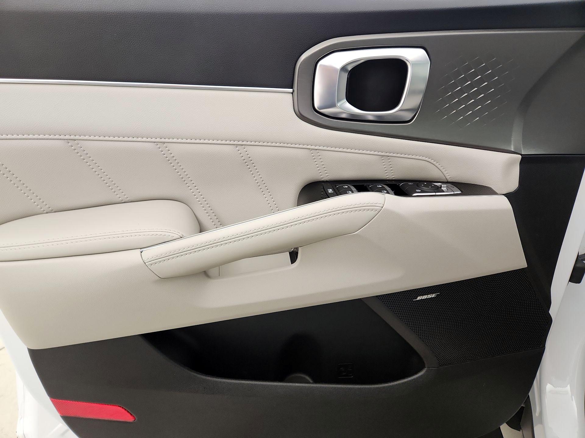 Thumbnail: 2021 Kia Sorento - 12