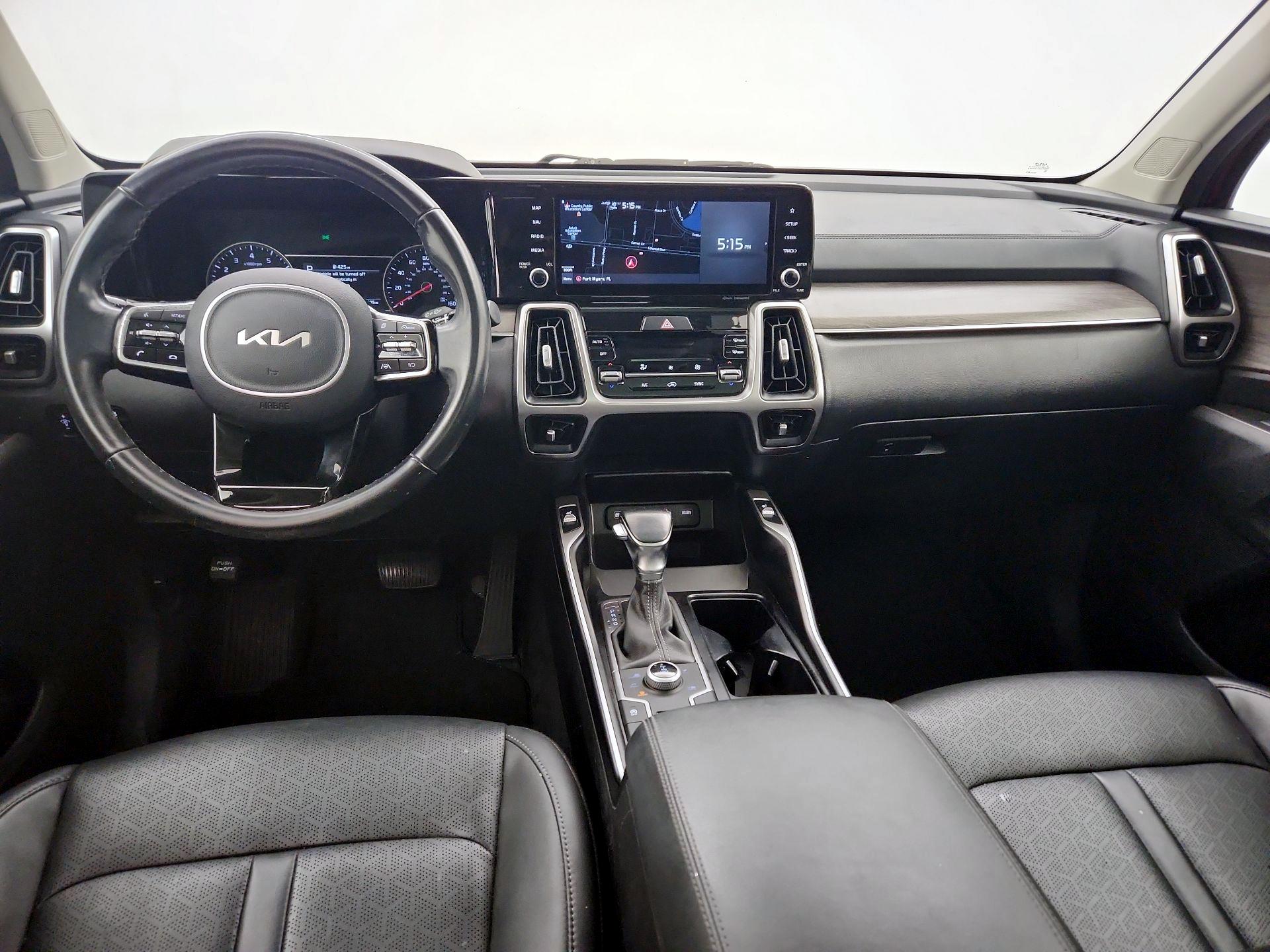 Thumbnail: 2022 Kia Sorento - 9