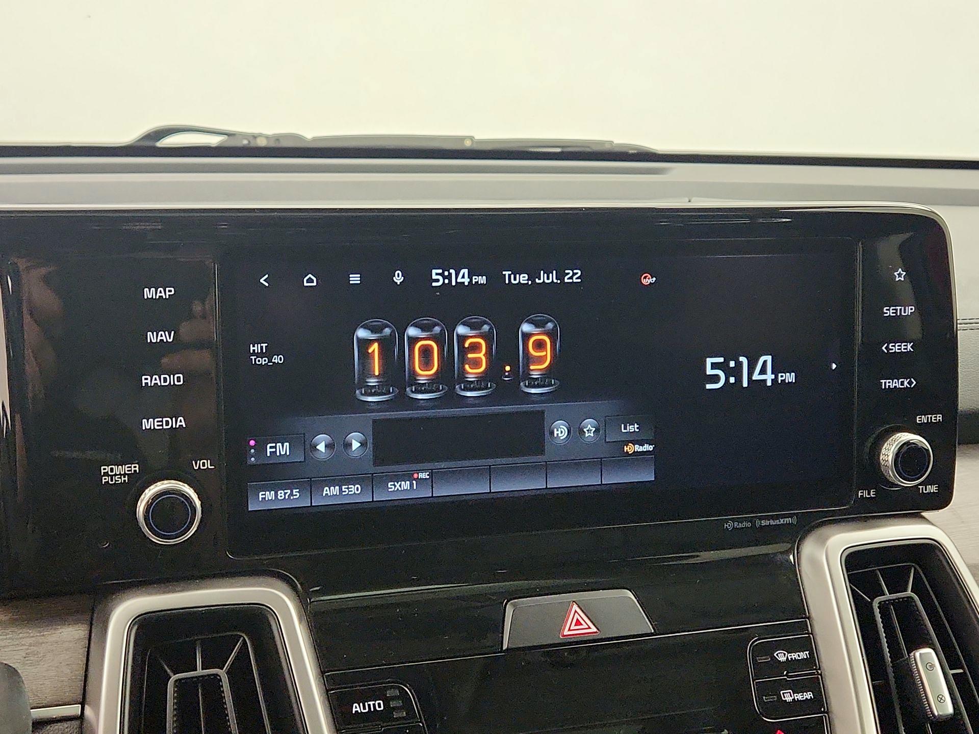 Thumbnail: 2022 Kia Sorento - 16