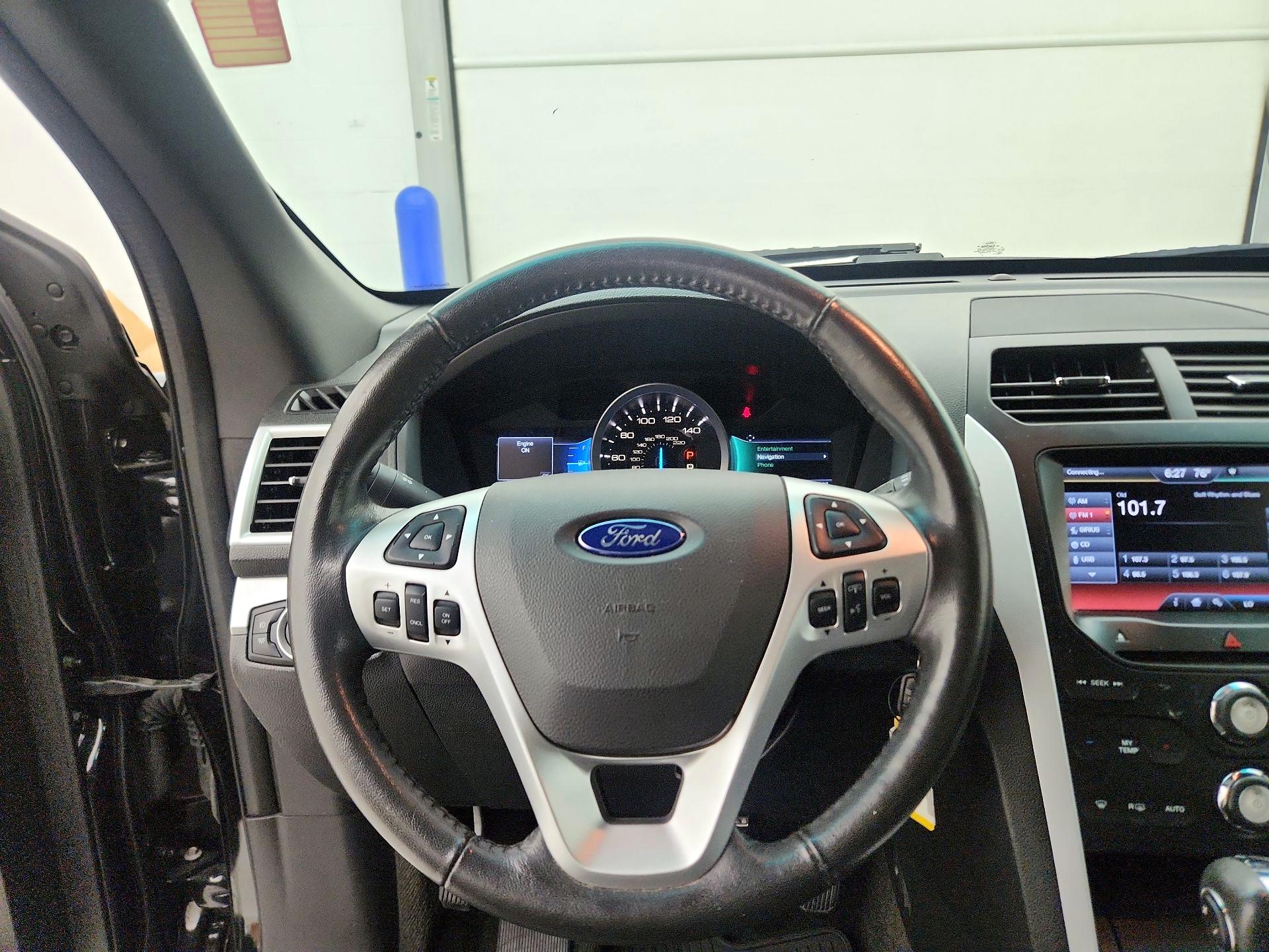 Thumbnail: 2014 Ford Explorer - 10