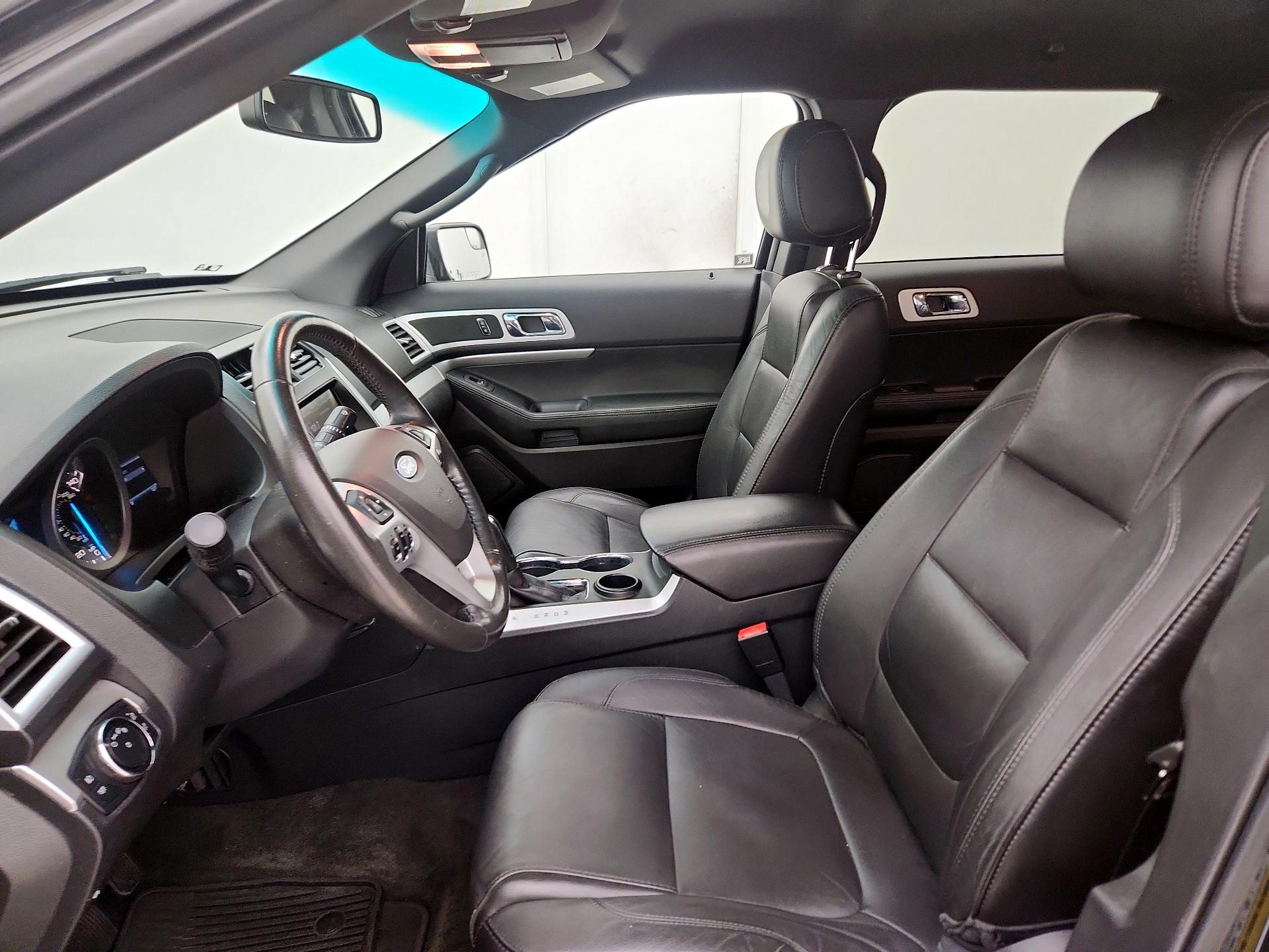Thumbnail: 2014 Ford Explorer - 11