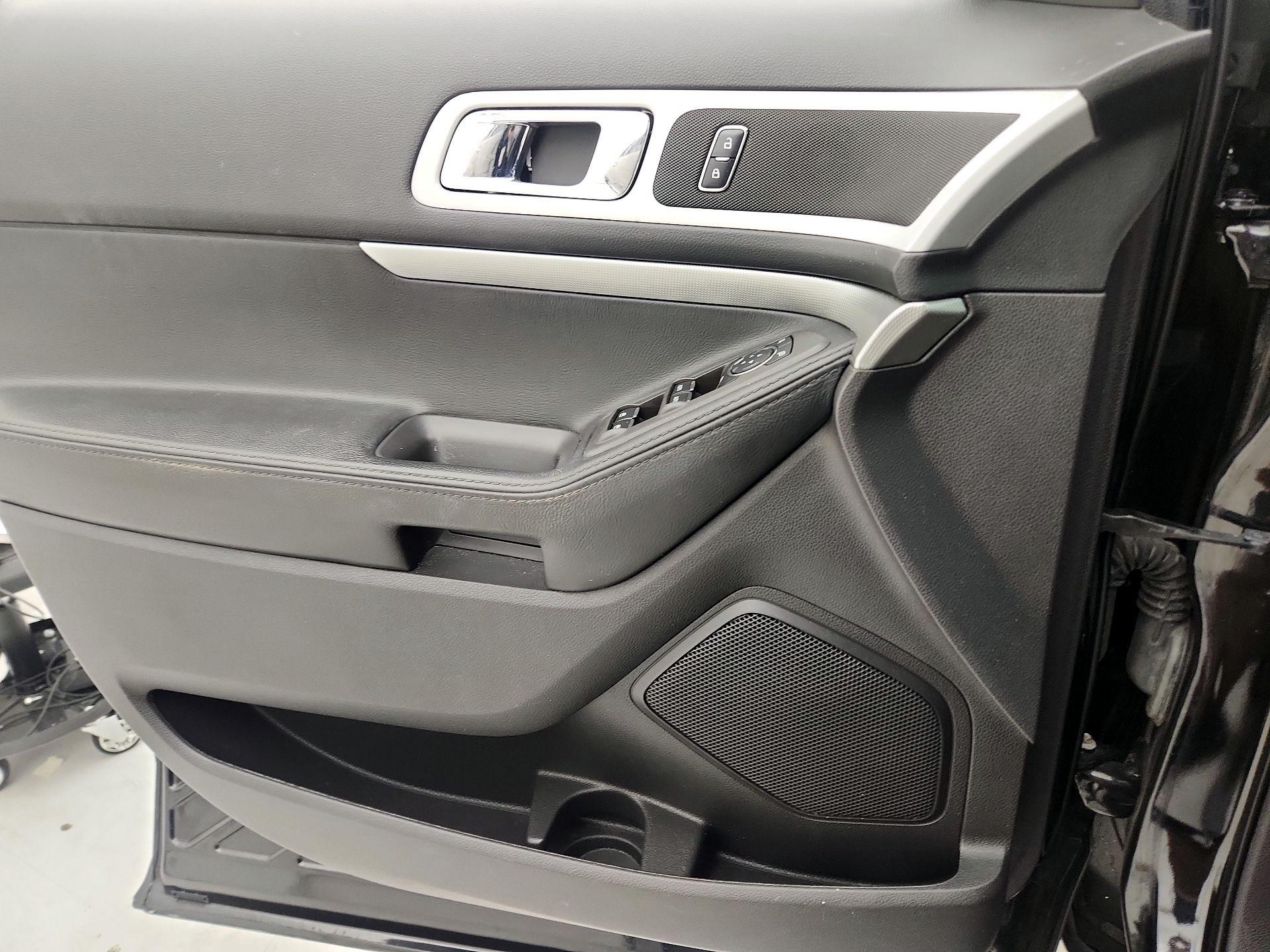 Thumbnail: 2014 Ford Explorer - 12