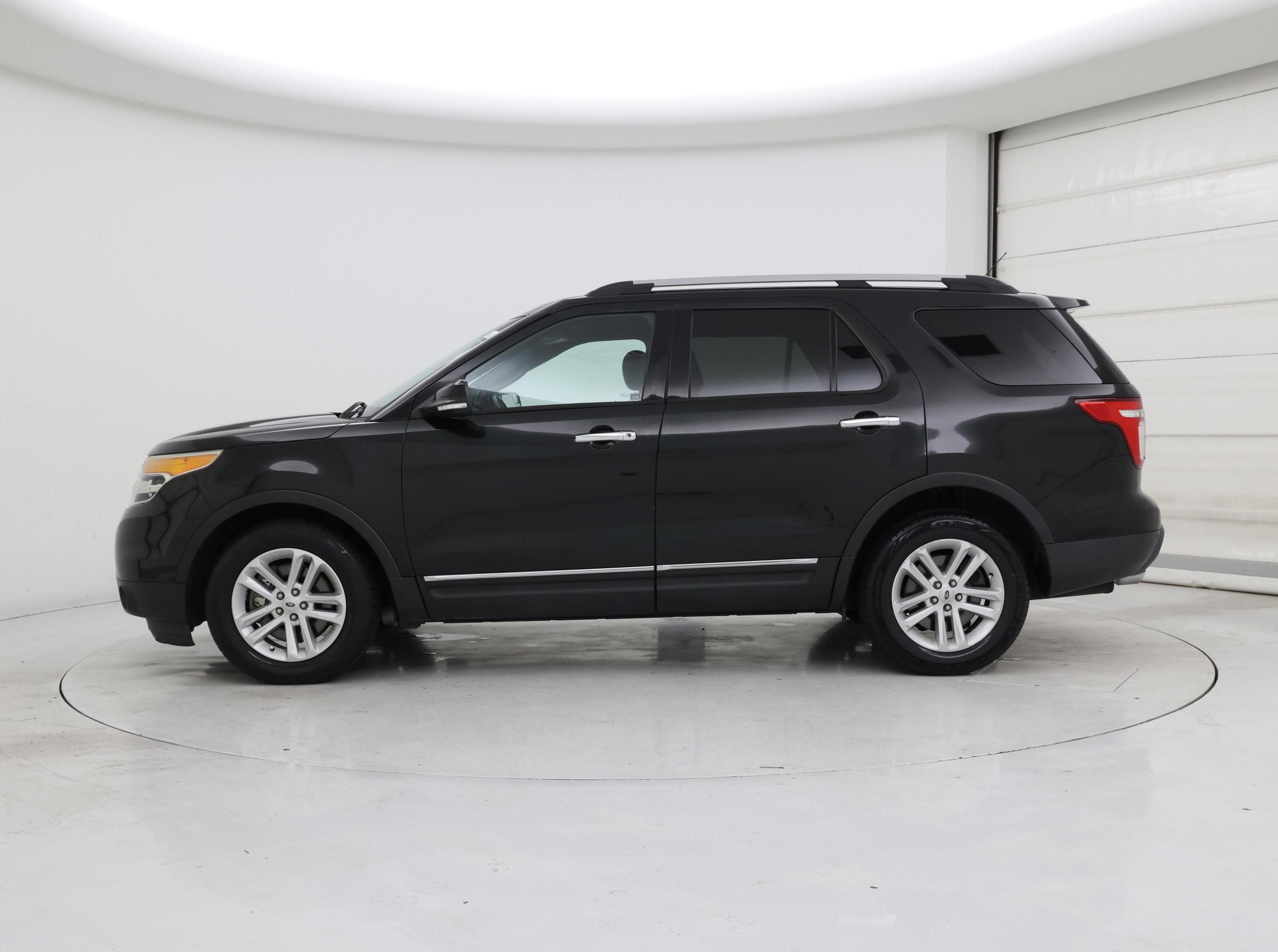 Thumbnail: 2014 Ford Explorer - 3