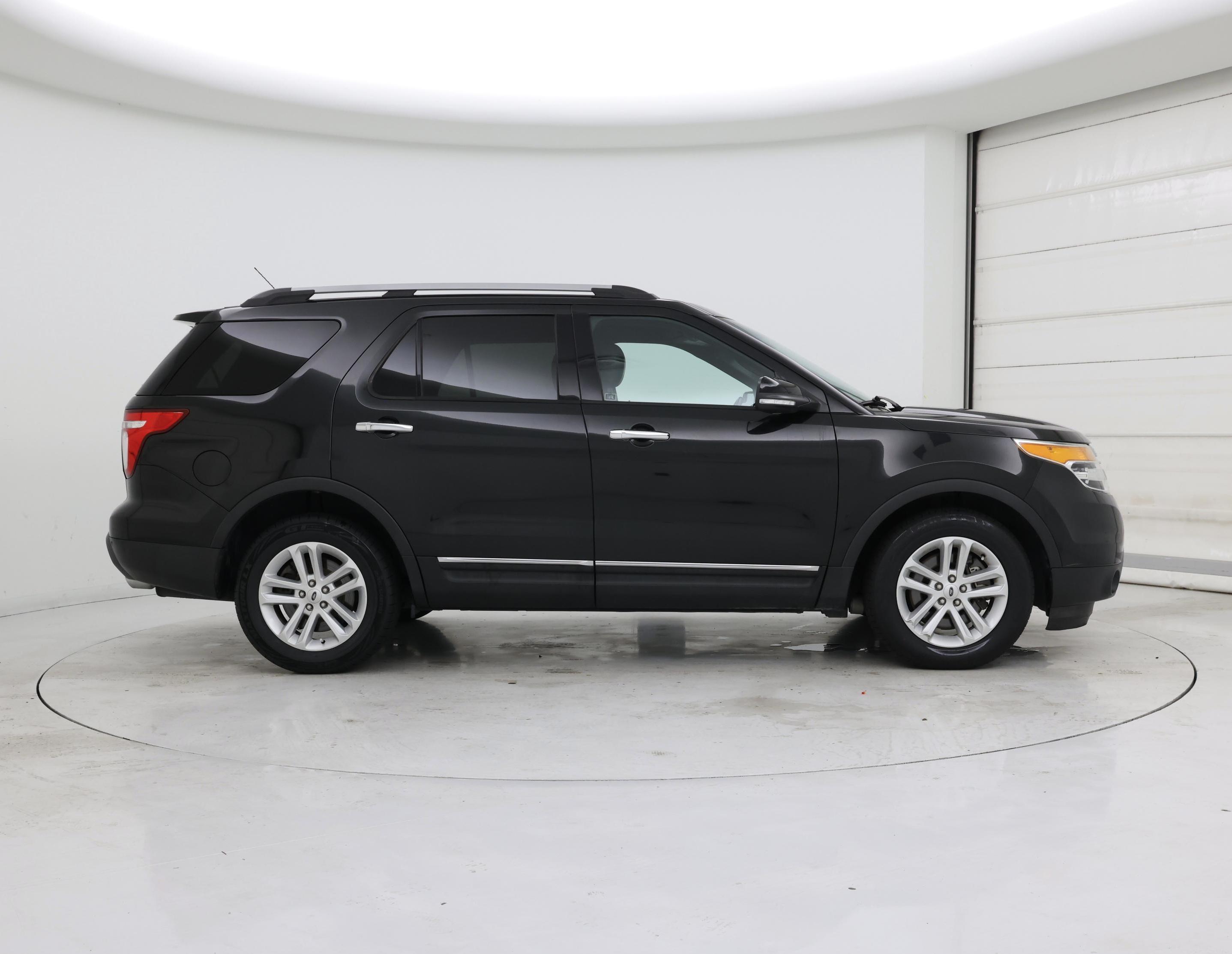 Thumbnail: 2014 Ford Explorer - 7
