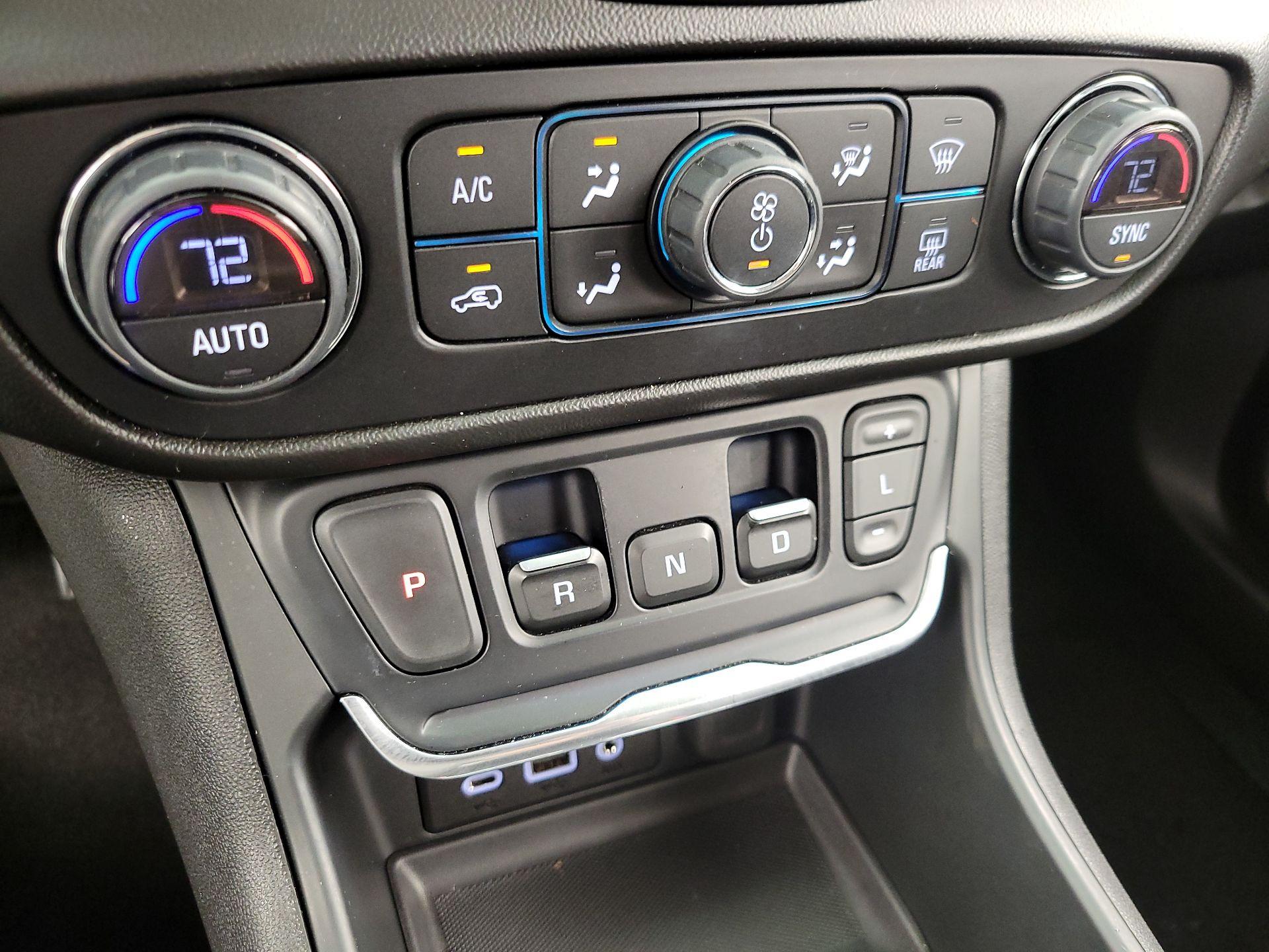 Thumbnail: 2021 GMC Terrain - 16