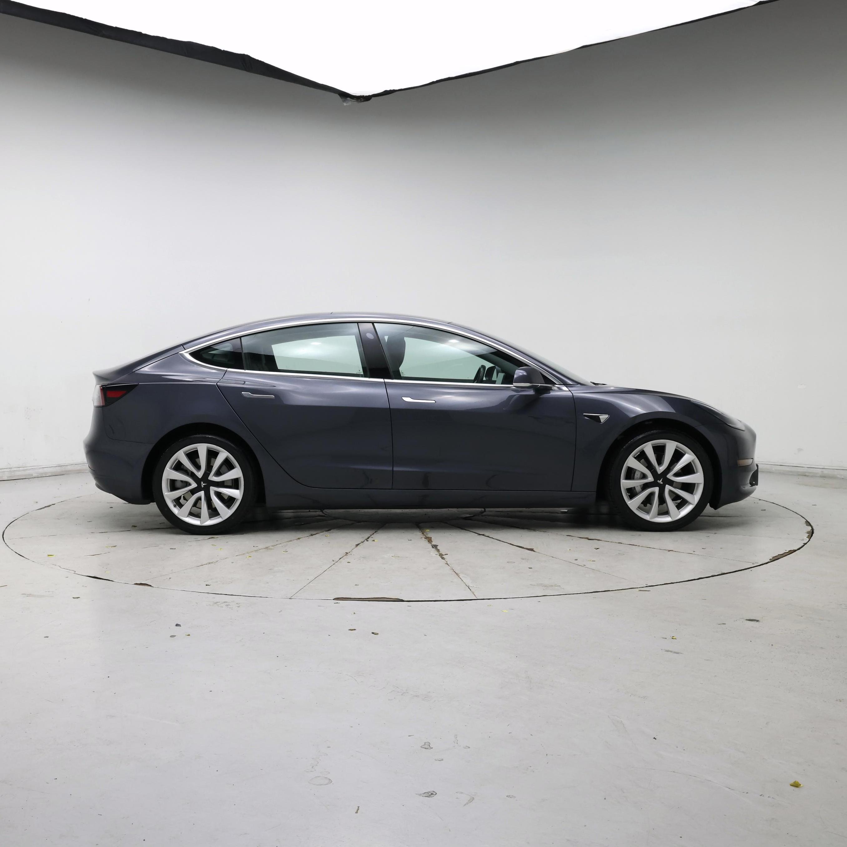 Thumbnail: 2018 Tesla Model 3 - 7