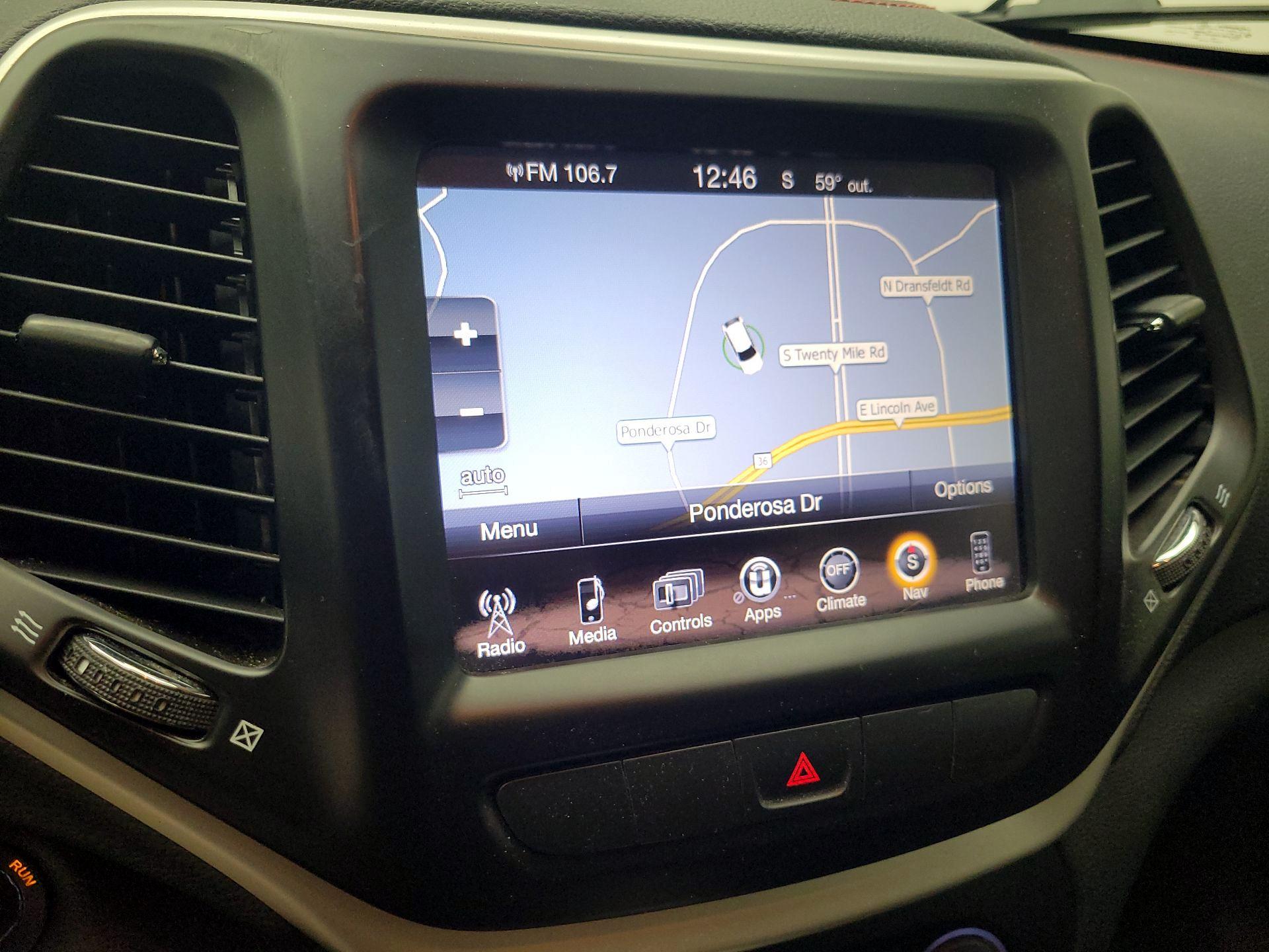 Thumbnail: 2015 Jeep Cherokee - 14
