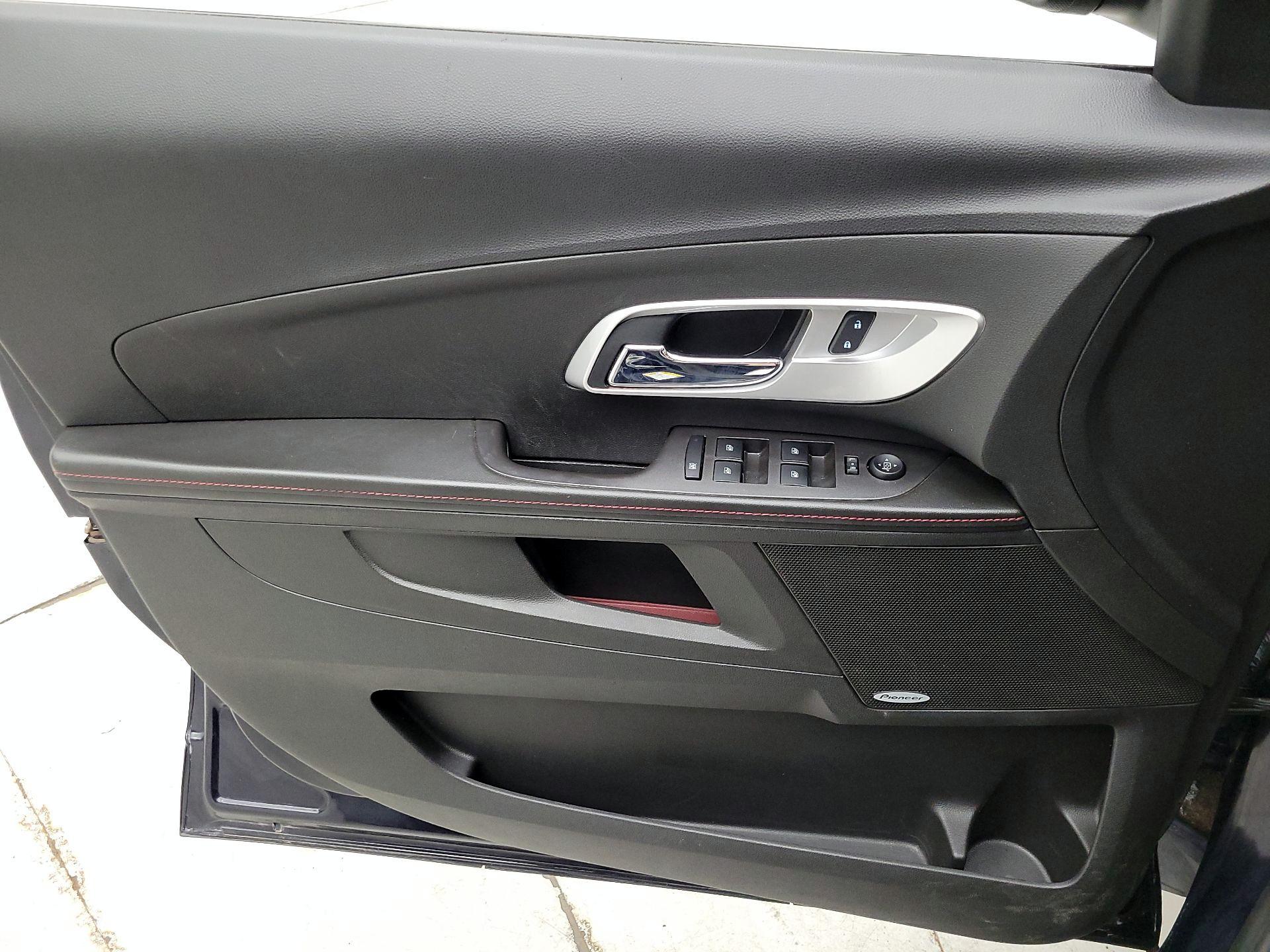 Thumbnail: 2015 Chevrolet Equinox - 12