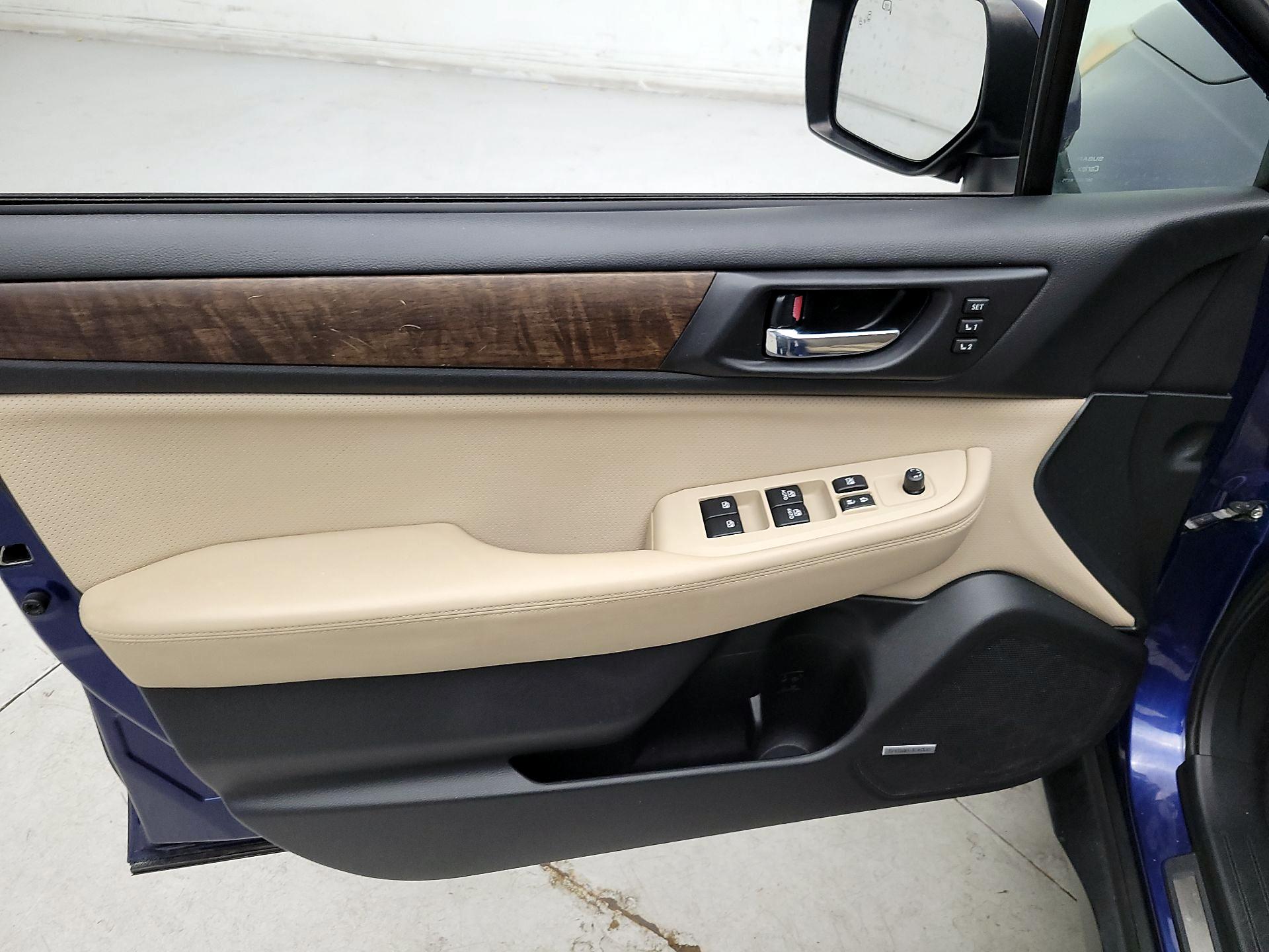 Thumbnail: 2015 Subaru Outback - 12