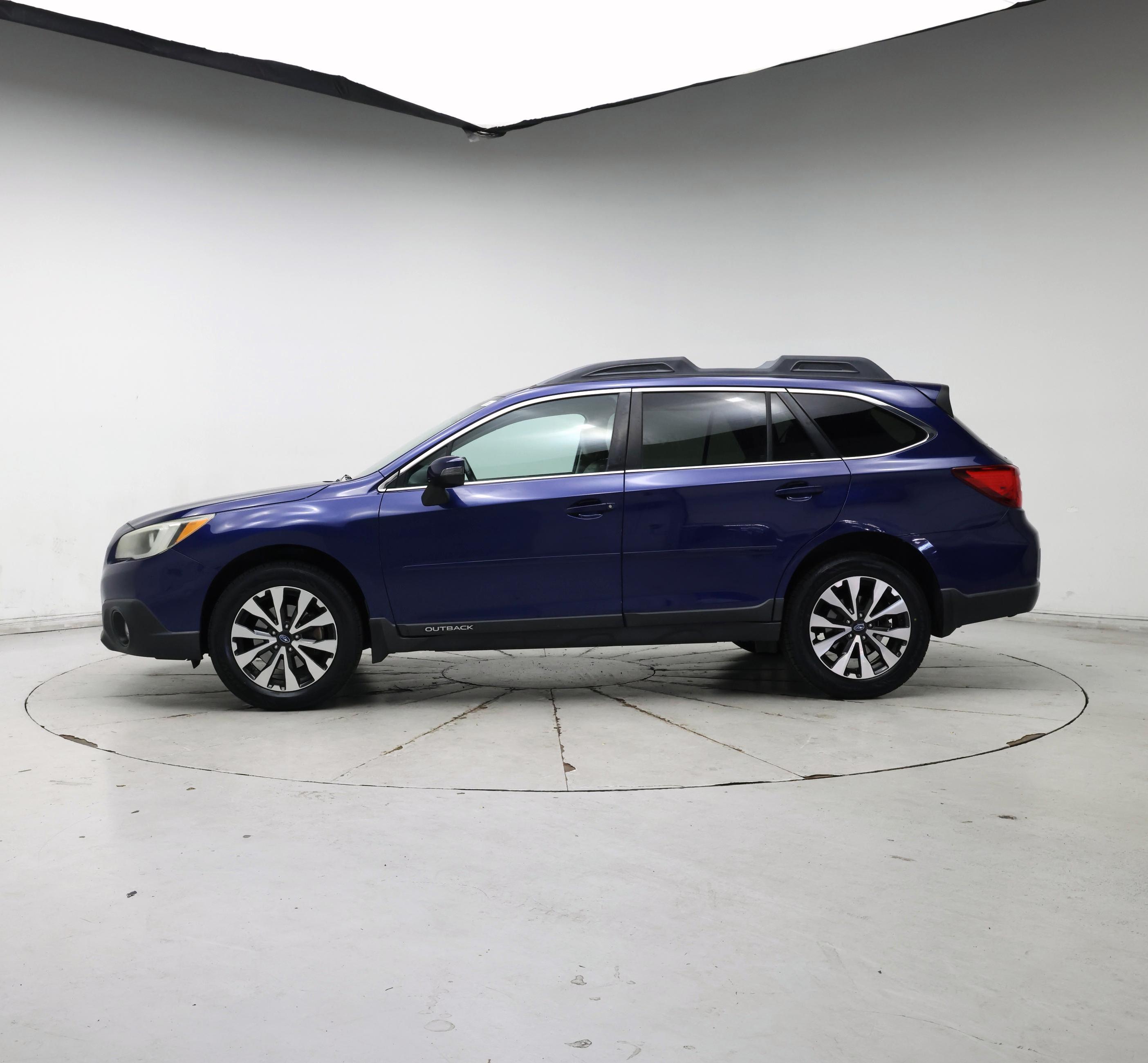 Thumbnail: 2015 Subaru Outback - 3