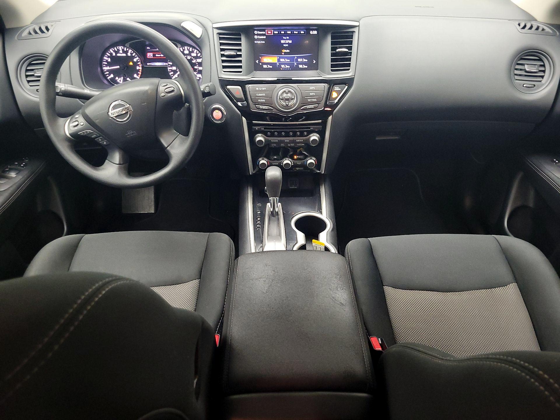 Thumbnail: 2019 Nissan Pathfinder - 9