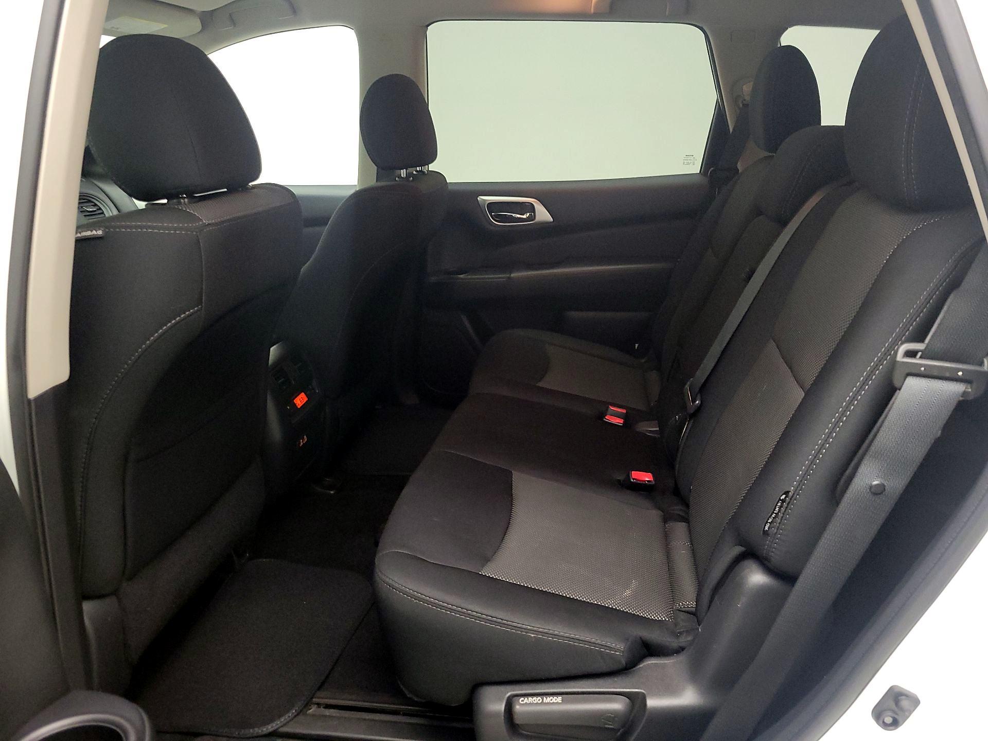 Thumbnail: 2019 Nissan Pathfinder - 19